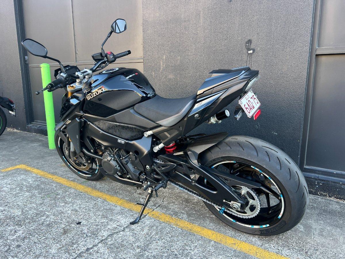 2023 SUZUKI GSX-S1000 ROAD