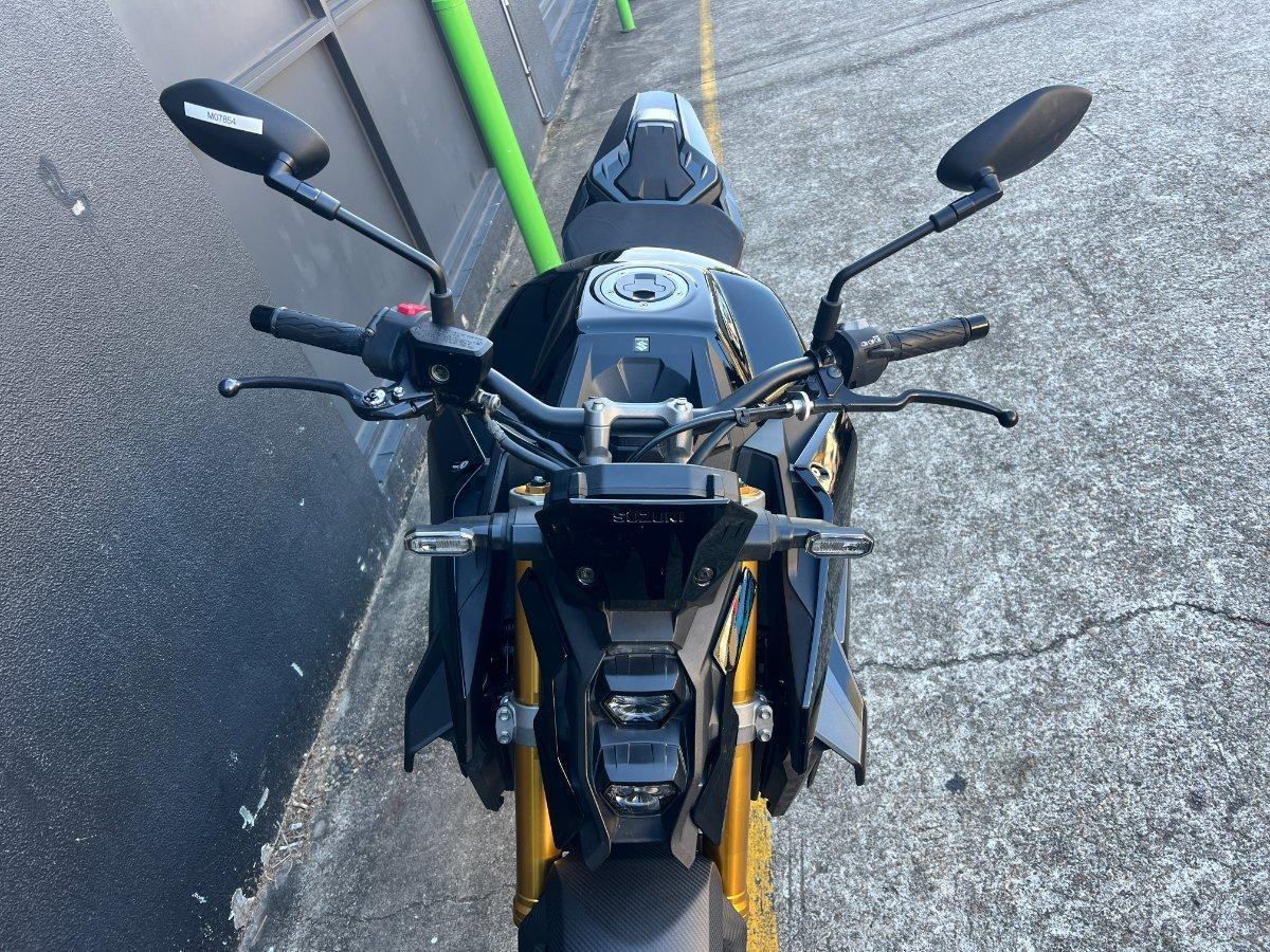 2023 SUZUKI GSX-S1000 ROAD