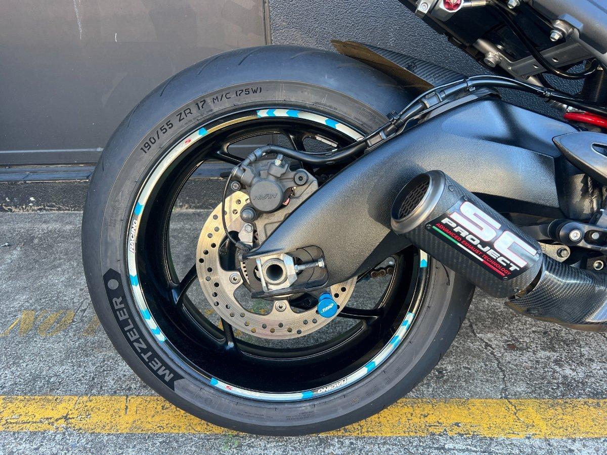 2023 SUZUKI GSX-S1000 ROAD