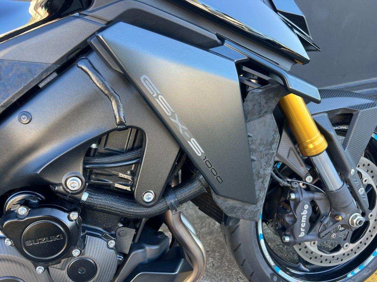 2023 SUZUKI GSX-S1000 ROAD
