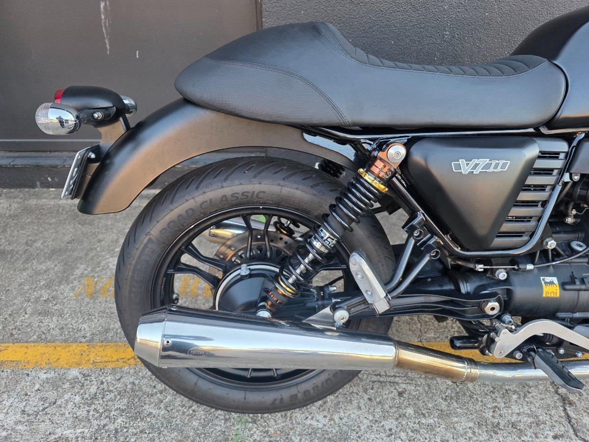 2015 MOTO GUZZI V7 II STONE ROAD
