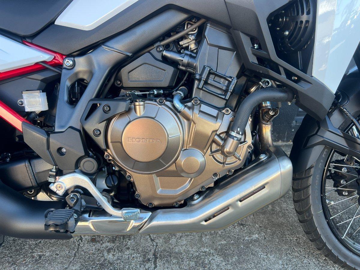 2025 HONDA CRF1100A3 AFRICA TWIN ES (ABS) DUAL SPORTS