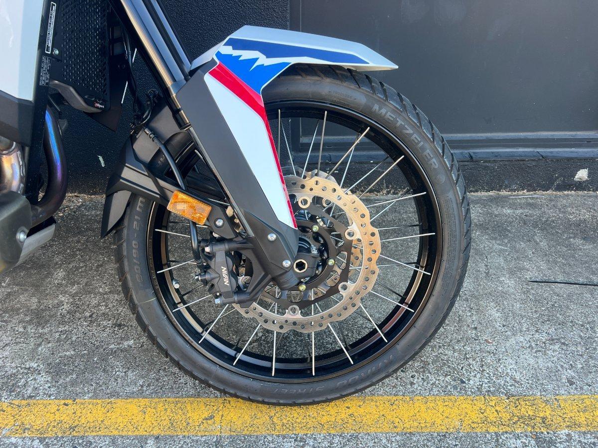 2025 HONDA CRF1100A3 AFRICA TWIN ES (ABS) DUAL SPORTS