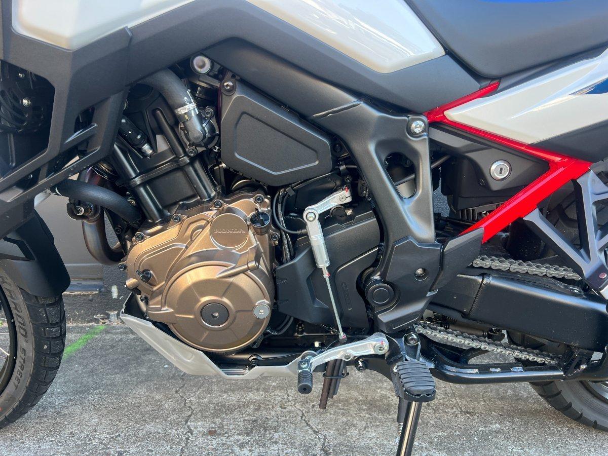 2025 HONDA CRF1100A3 AFRICA TWIN ES (ABS) DUAL SPORTS