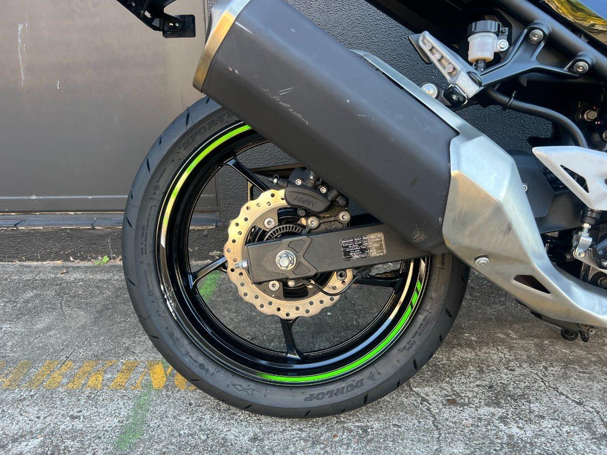 2021 KAWASAKI NINJA 400 SE SPORTS