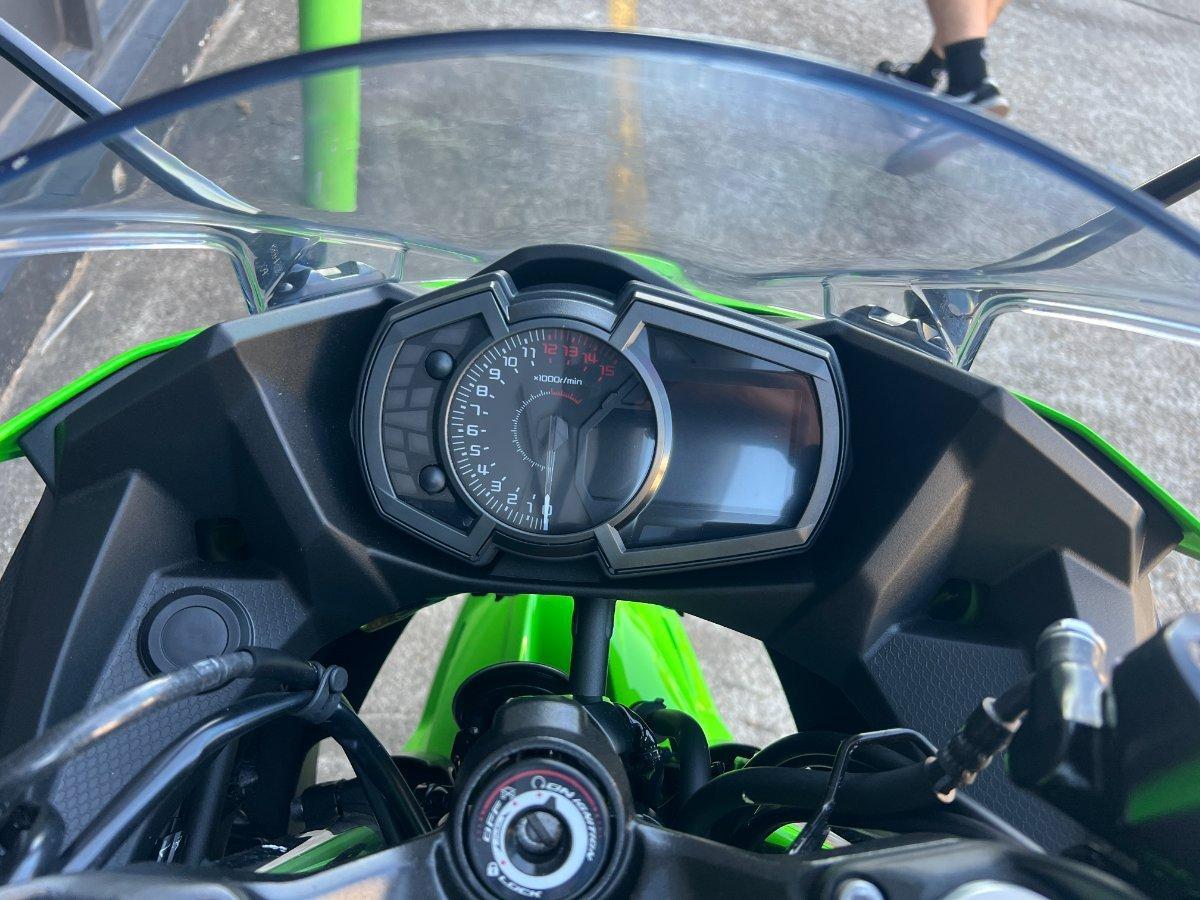 2021 KAWASAKI NINJA 400 SE SPORTS