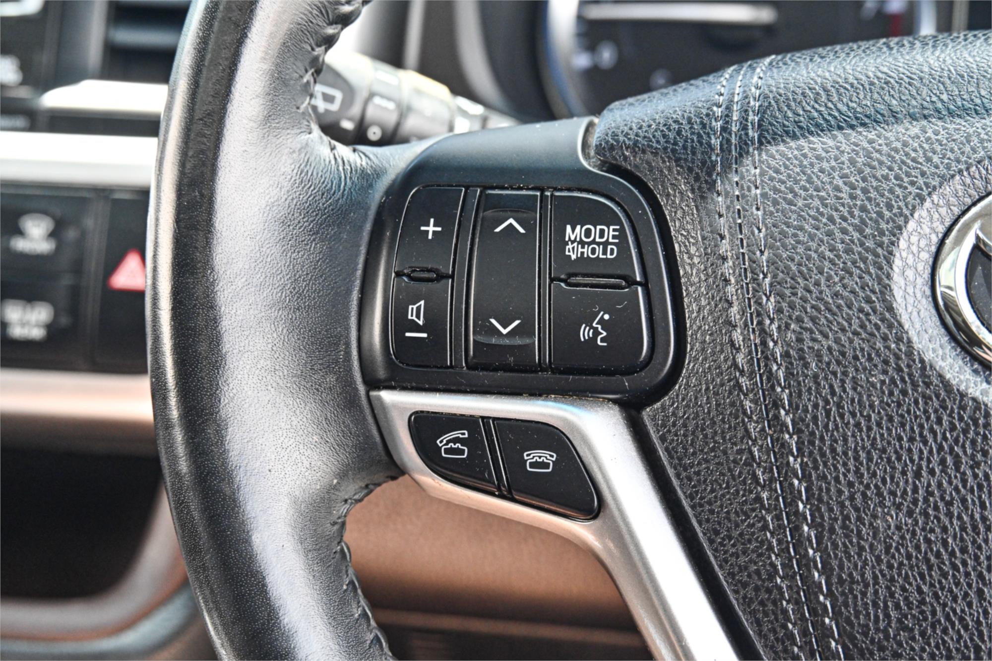 2015 TOYOTA KLUGER GSU55R GRANDE (4x4) 6 SP AUTOMATIC 4D WAGON