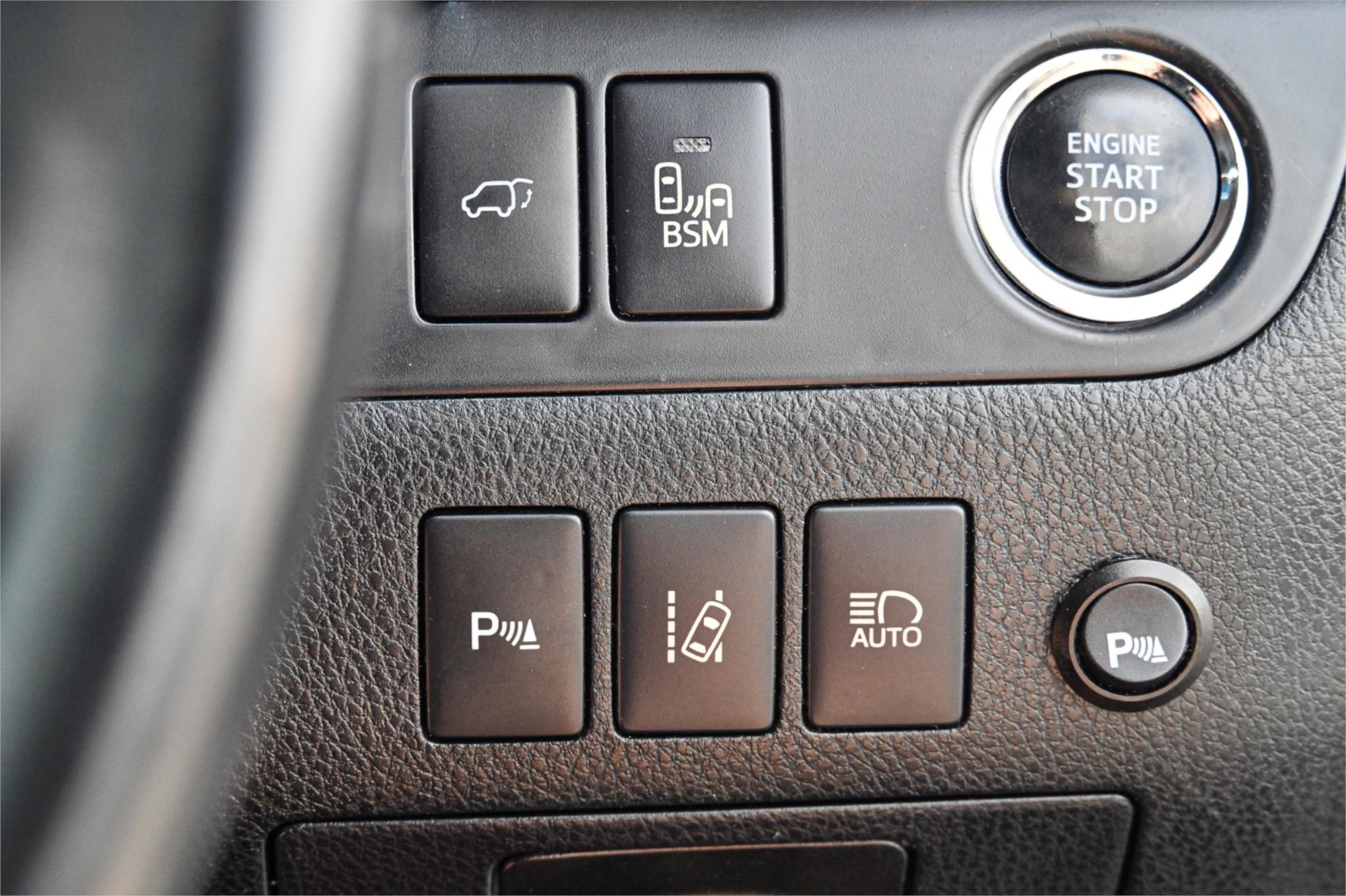 2015 TOYOTA KLUGER GSU55R GRANDE (4x4) 6 SP AUTOMATIC 4D WAGON