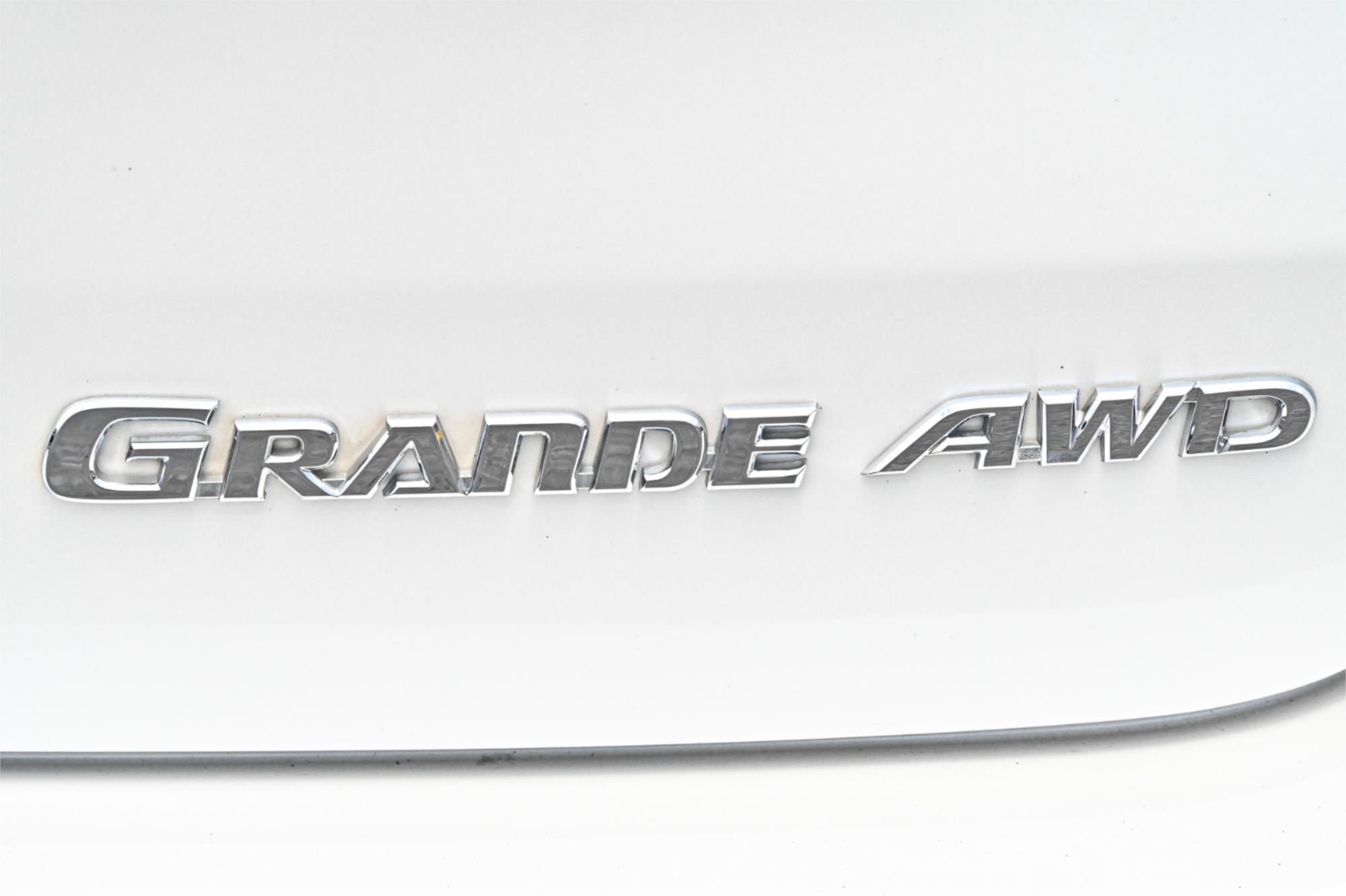 2015 TOYOTA KLUGER GSU55R GRANDE (4x4) 6 SP AUTOMATIC 4D WAGON