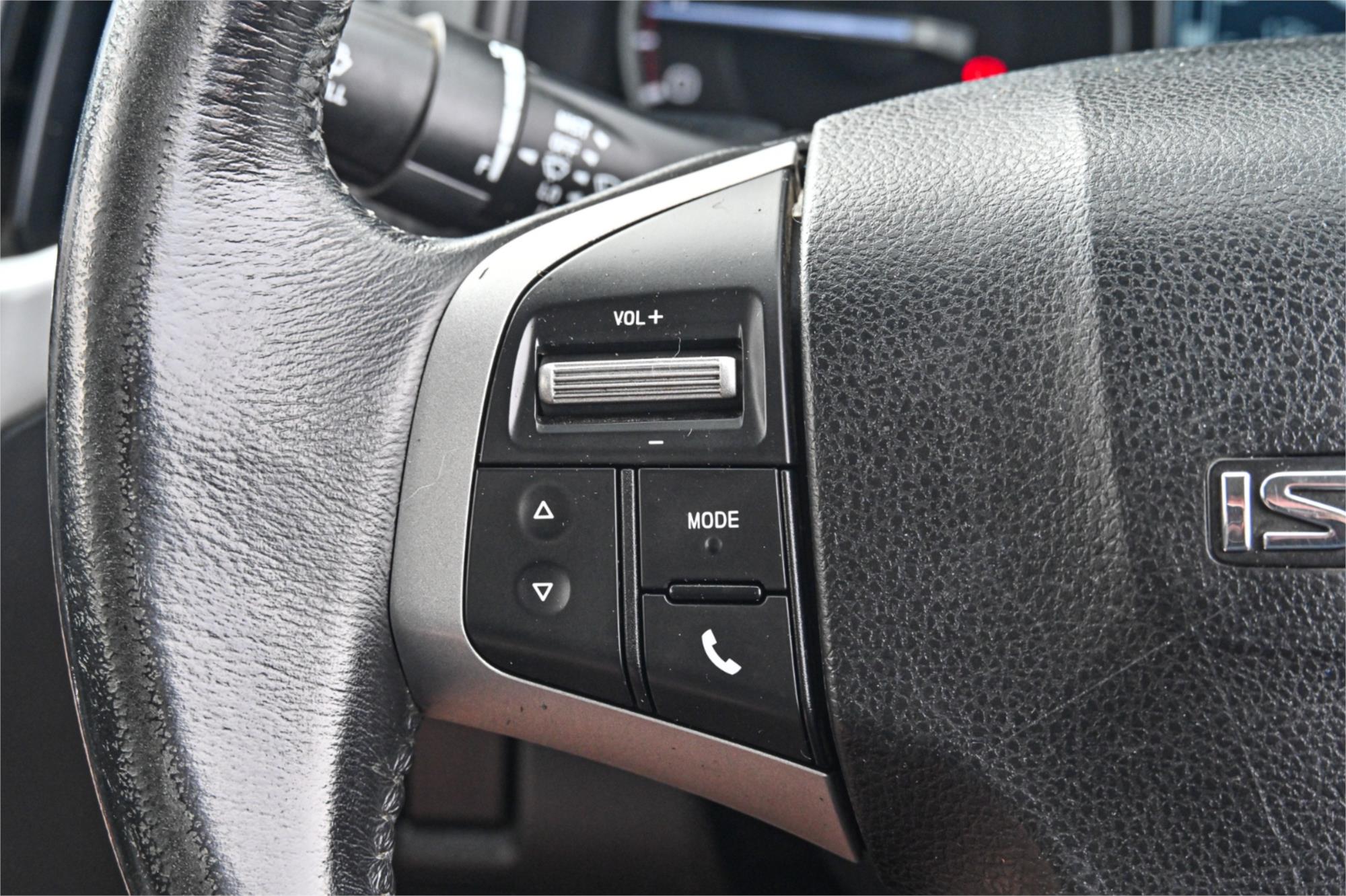 2012 ISUZU D-MAX TF MY12 LS-U HI-RIDE (4x4) 5 SP MANUAL CREW CAB UTILITY