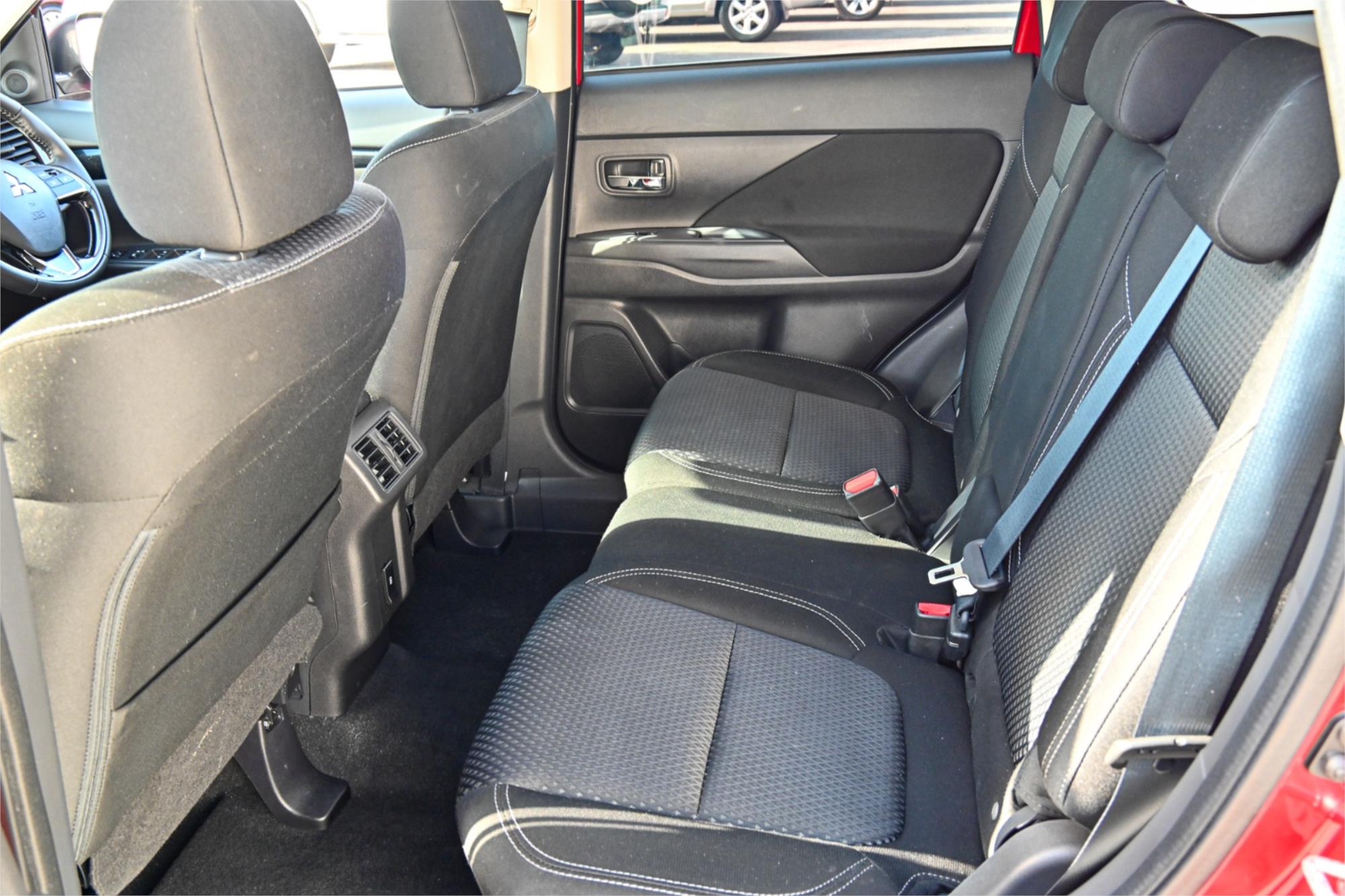 2019 MITSUBISHI OUTLANDER ZL MY19 ES 7 SEAT (2WD) CONTINUOUS VARIABLE 4D WAGON