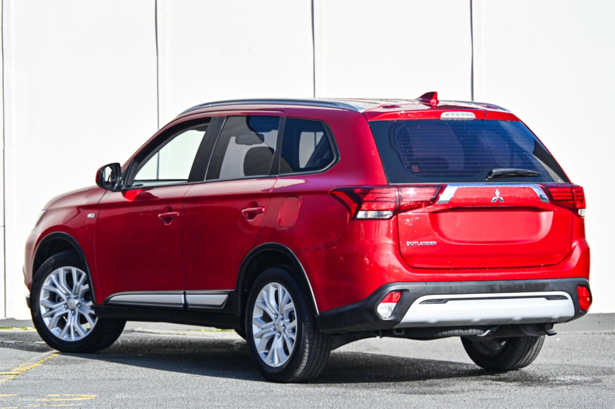 2019 MITSUBISHI OUTLANDER ZL MY19 ES 7 SEAT (2WD) CONTINUOUS VARIABLE 4D WAGON