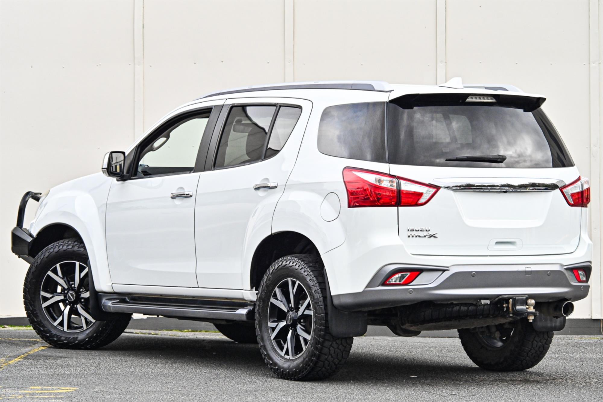 2020 ISUZU MU-X UC MY19 LS-T (4x4) 6 SP AUTO SEQUENTIAL 4D WAGON