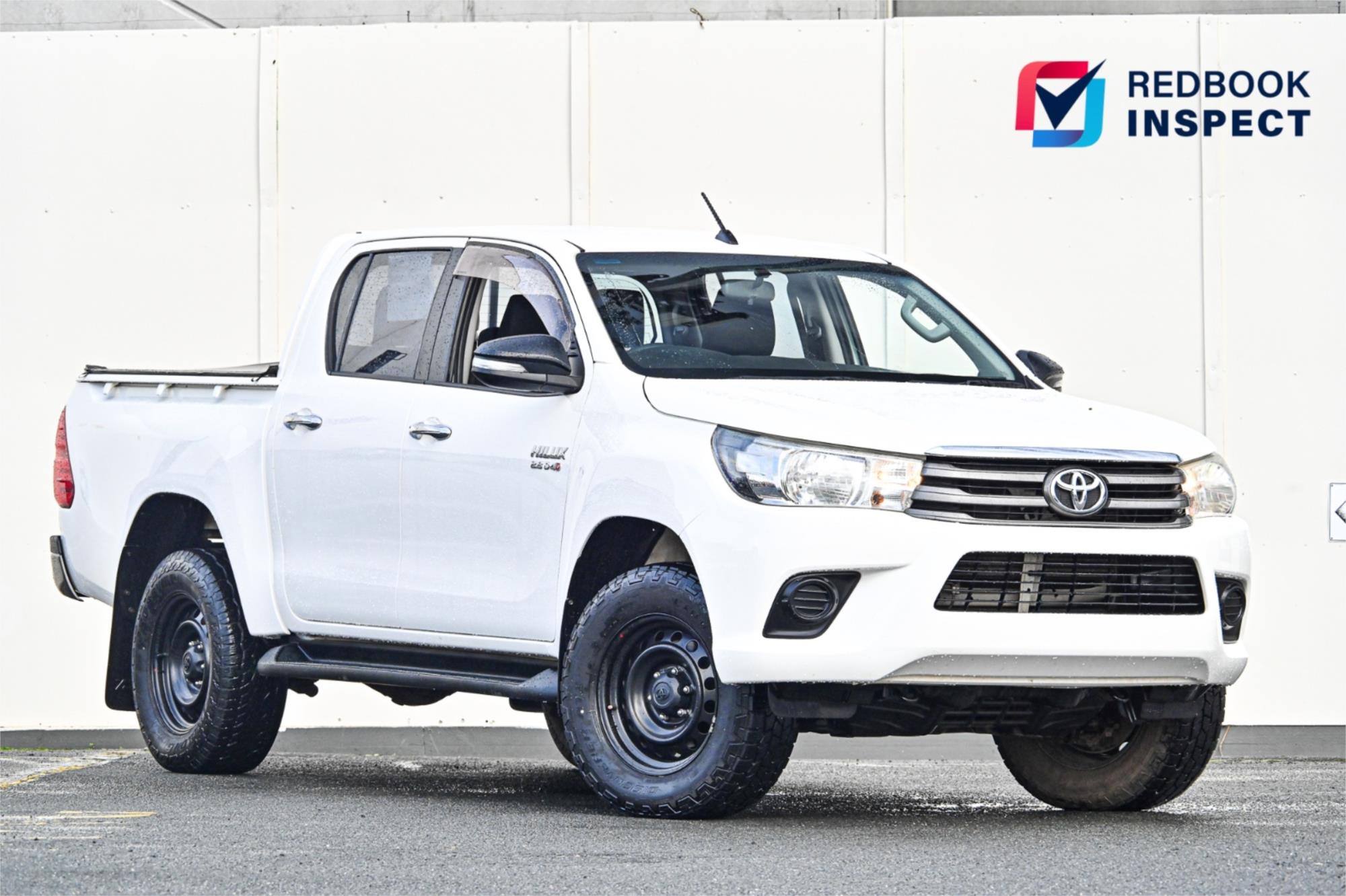2015 TOYOTA HILUX GUN126R SR (4x4) 6 SP AUTOMATIC DUAL C/CHAS