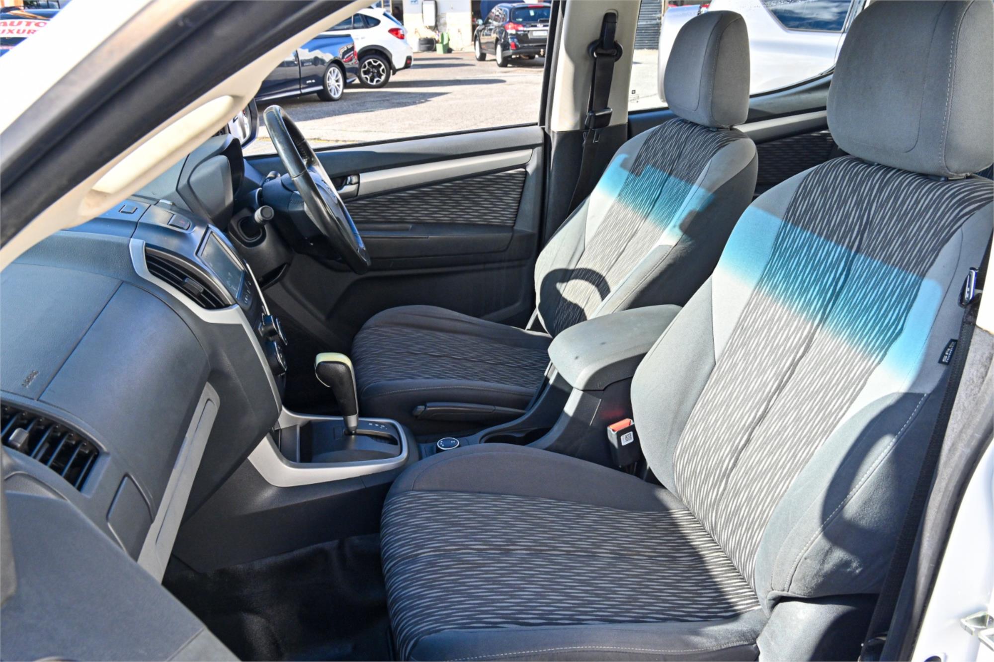 2016 HOLDEN COLORADO RG MY16 LS (4x2) 6 SP AUTOMATIC C/CHAS
