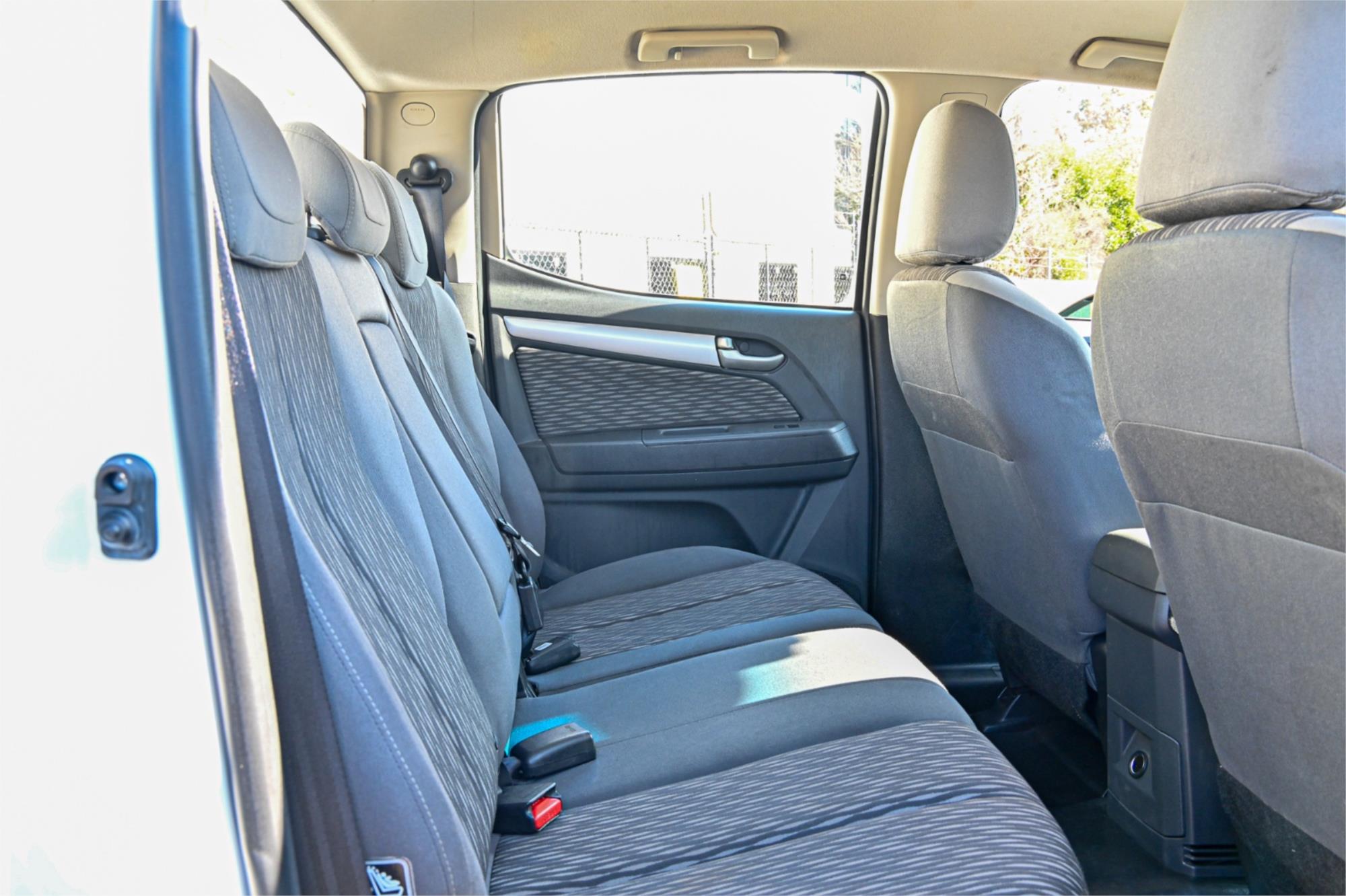 2016 HOLDEN COLORADO RG MY16 LS (4x2) 6 SP AUTOMATIC C/CHAS