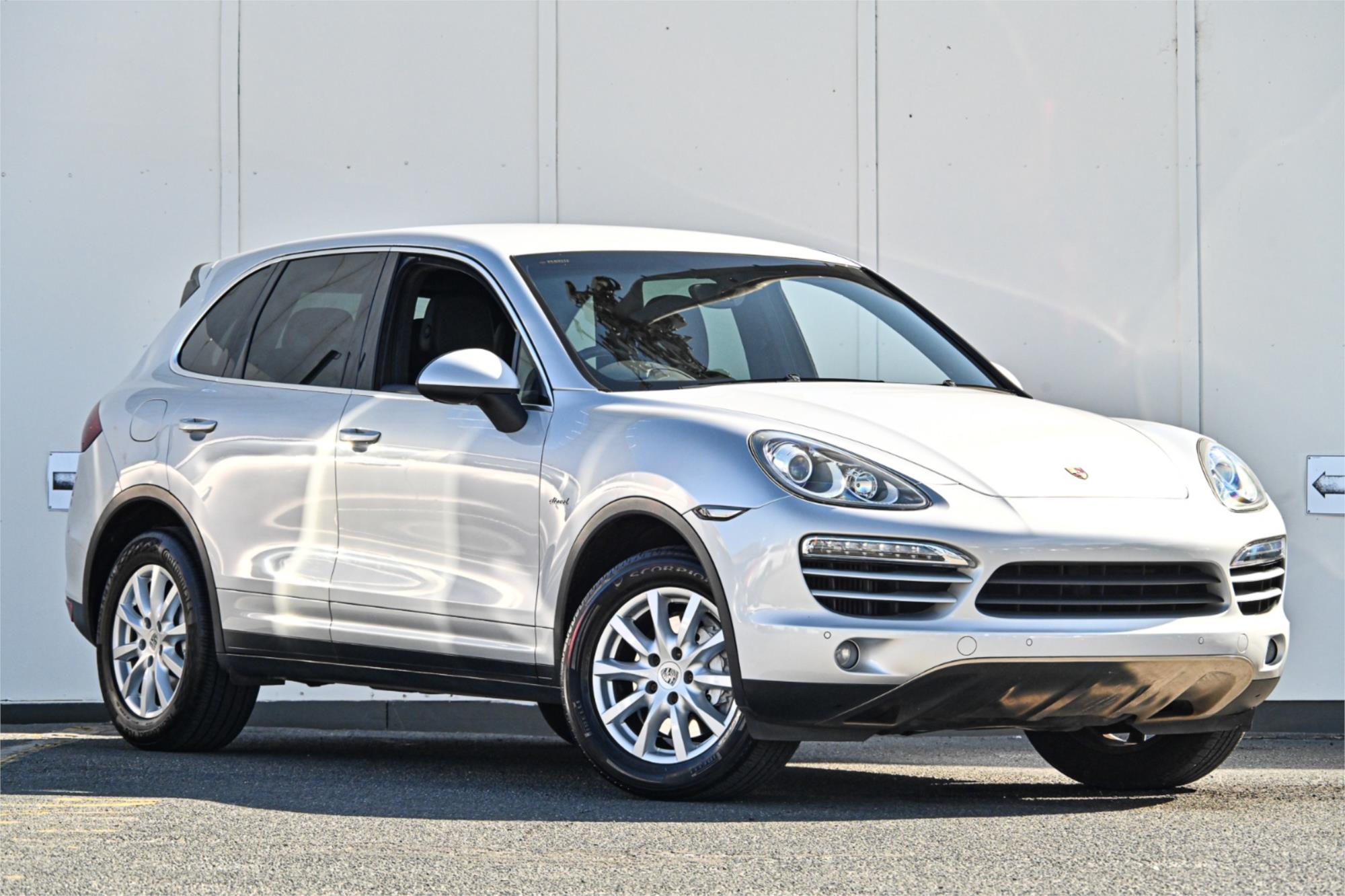 2011 PORSCHE CAYENNE SERIES 2 DIESEL 8 SP AUTOMATIC TIPTRONIC 4D WAGON
