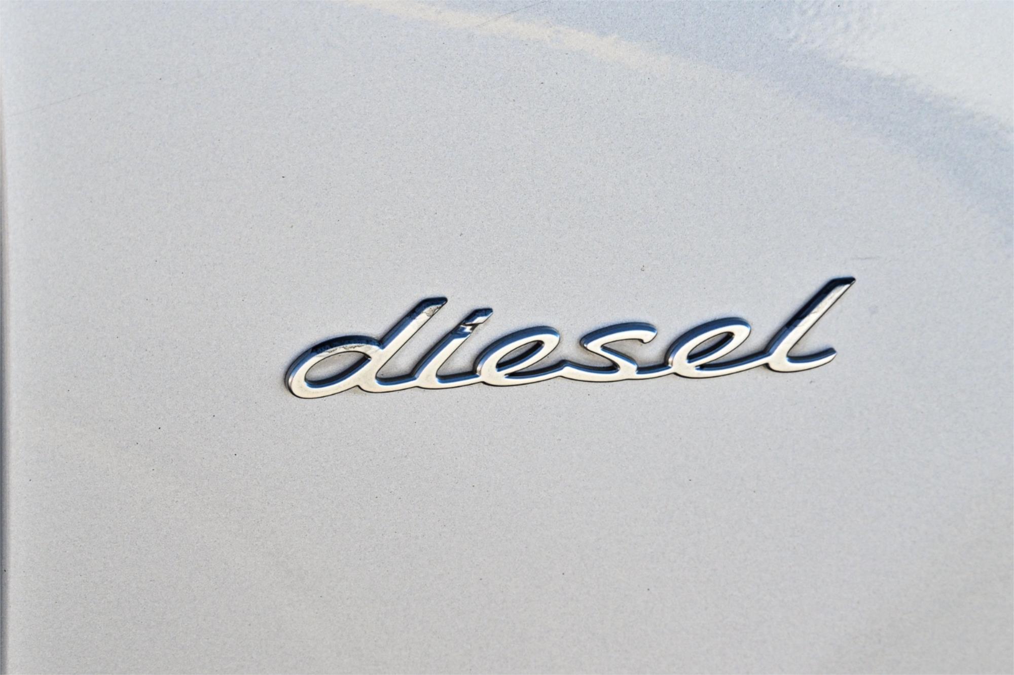2011 PORSCHE CAYENNE SERIES 2 DIESEL 8 SP AUTOMATIC TIPTRONIC 4D WAGON