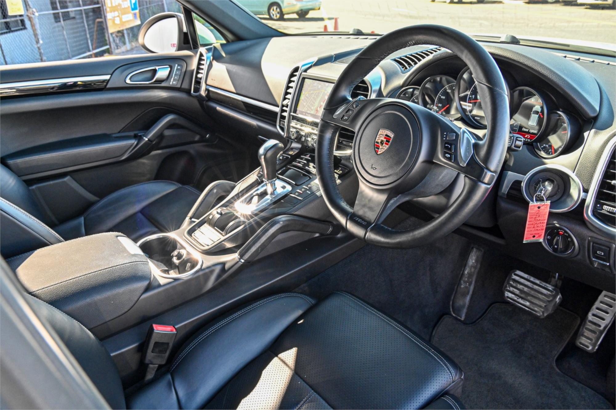 2011 PORSCHE CAYENNE SERIES 2 DIESEL 8 SP AUTOMATIC TIPTRONIC 4D WAGON