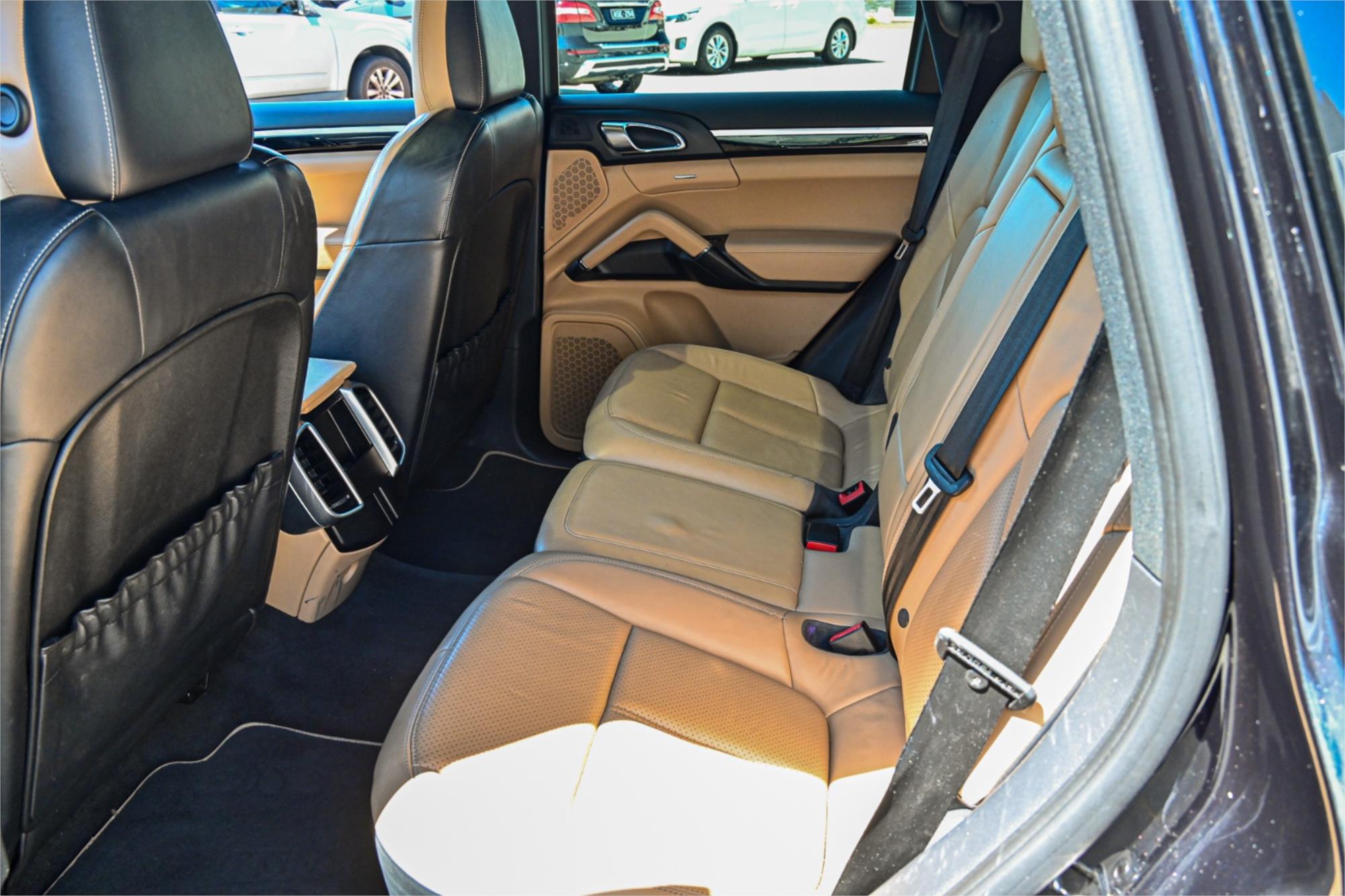 2014 PORSCHE CAYENNE SERIES 2 MY14 DIESEL 8 SP AUTOMATIC TIPTRONIC 4D WAGON