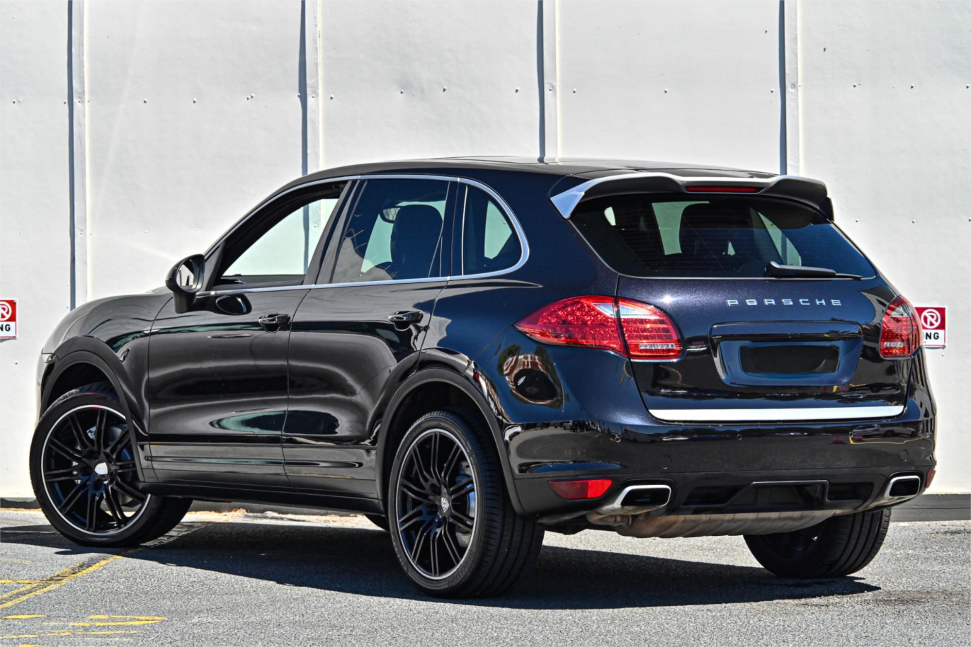 2014 PORSCHE CAYENNE SERIES 2 MY14 DIESEL 8 SP AUTOMATIC TIPTRONIC 4D WAGON