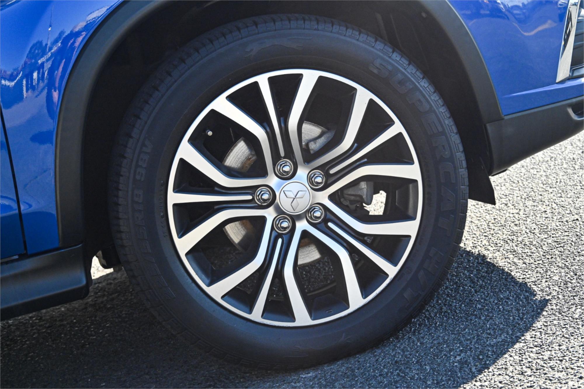 2017 MITSUBISHI ASX XC MY17 LS (2WD) CONTINUOUS VARIABLE 4D WAGON
