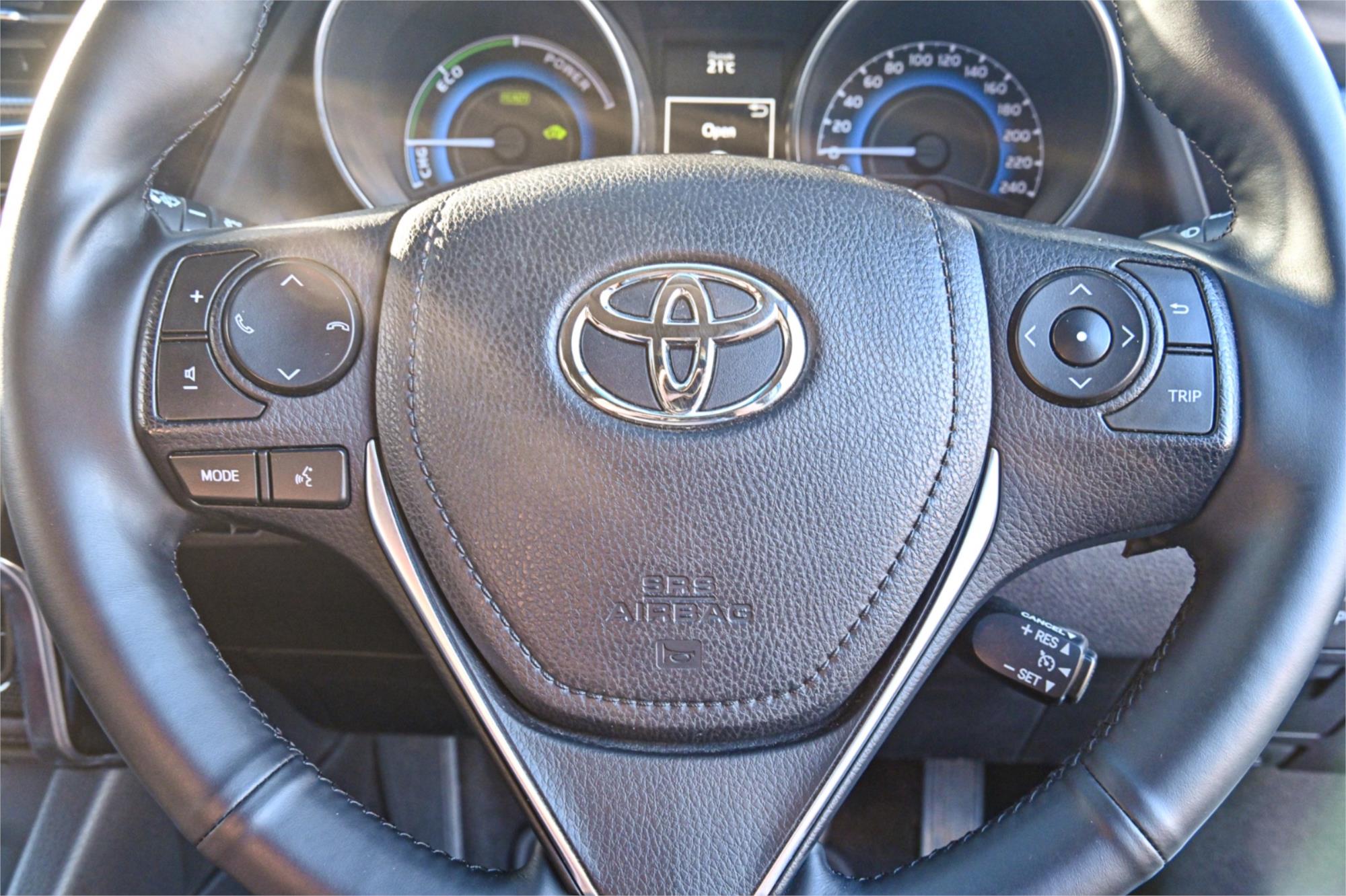 2017 TOYOTA COROLLA ZWE186R MY16 HYBRID CONTINUOUS VARIABLE 5D HATCHBACK