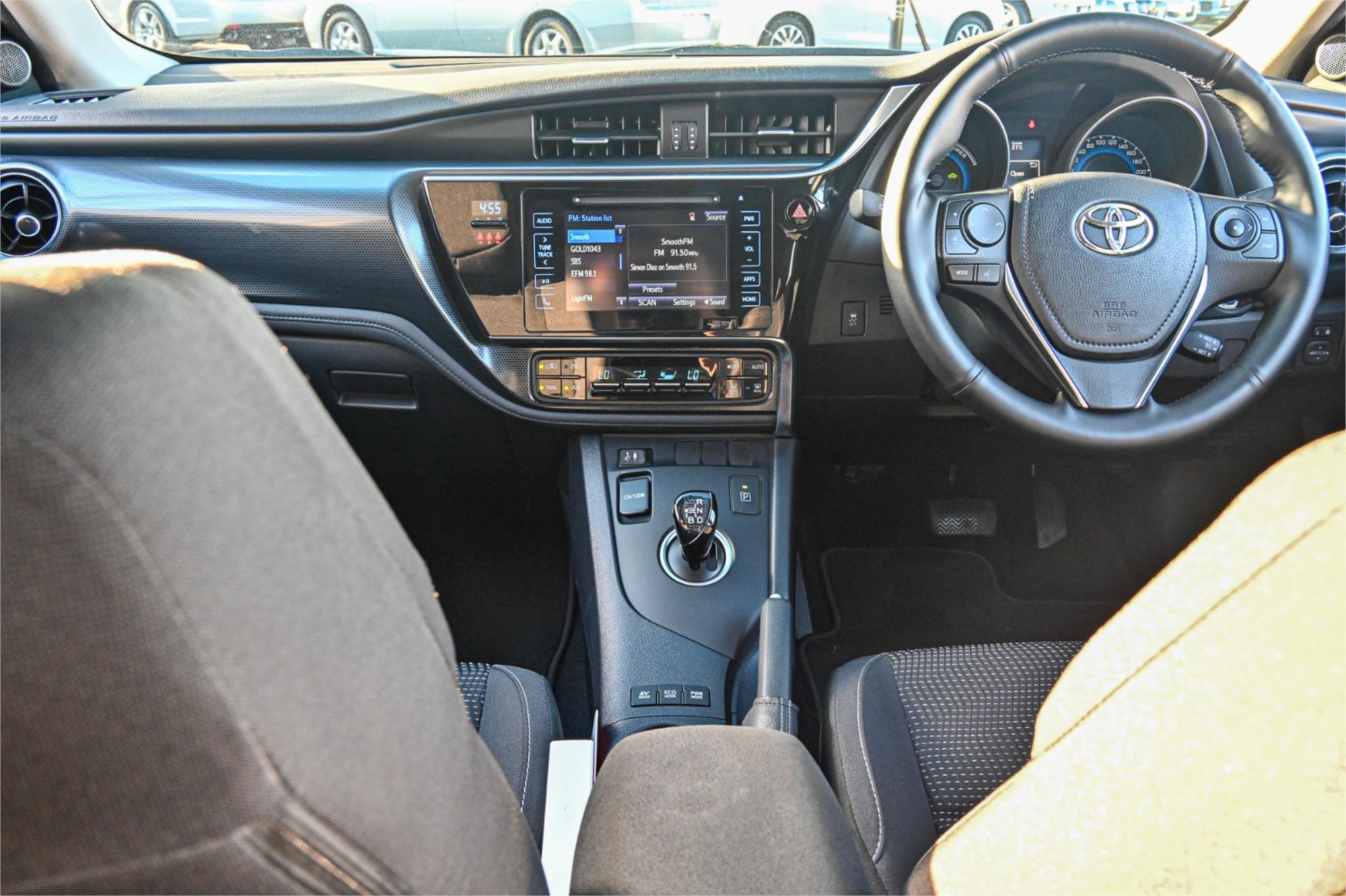 2017 TOYOTA COROLLA ZWE186R MY16 HYBRID CONTINUOUS VARIABLE 5D HATCHBACK