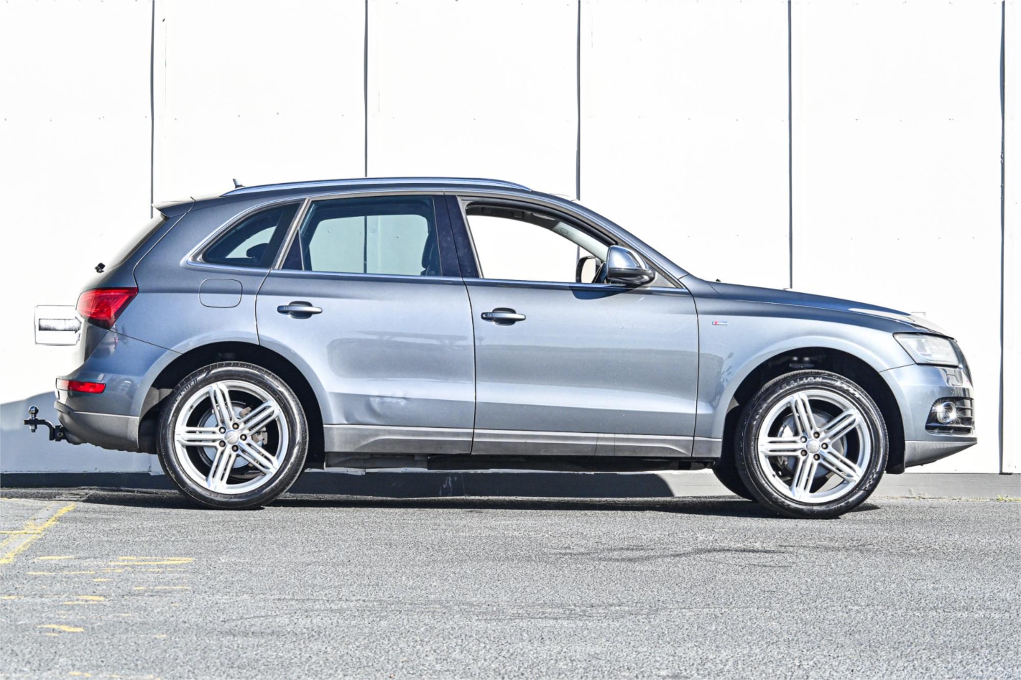 2012 AUDI Q5 8R MY12 2.0 TFSI QUATTRO 7 SP AUTO DUAL CLUTCH 4D WAGON