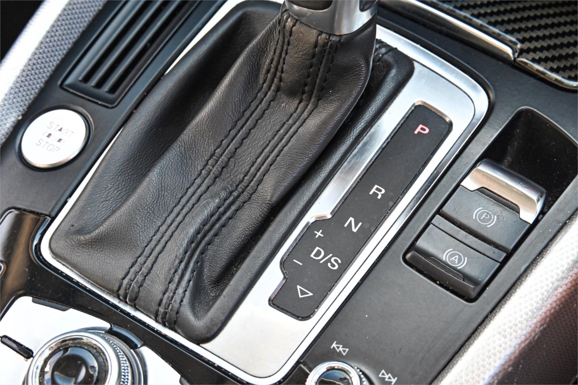 2012 AUDI Q5 8R MY12 2.0 TFSI QUATTRO 7 SP AUTO DUAL CLUTCH 4D WAGON