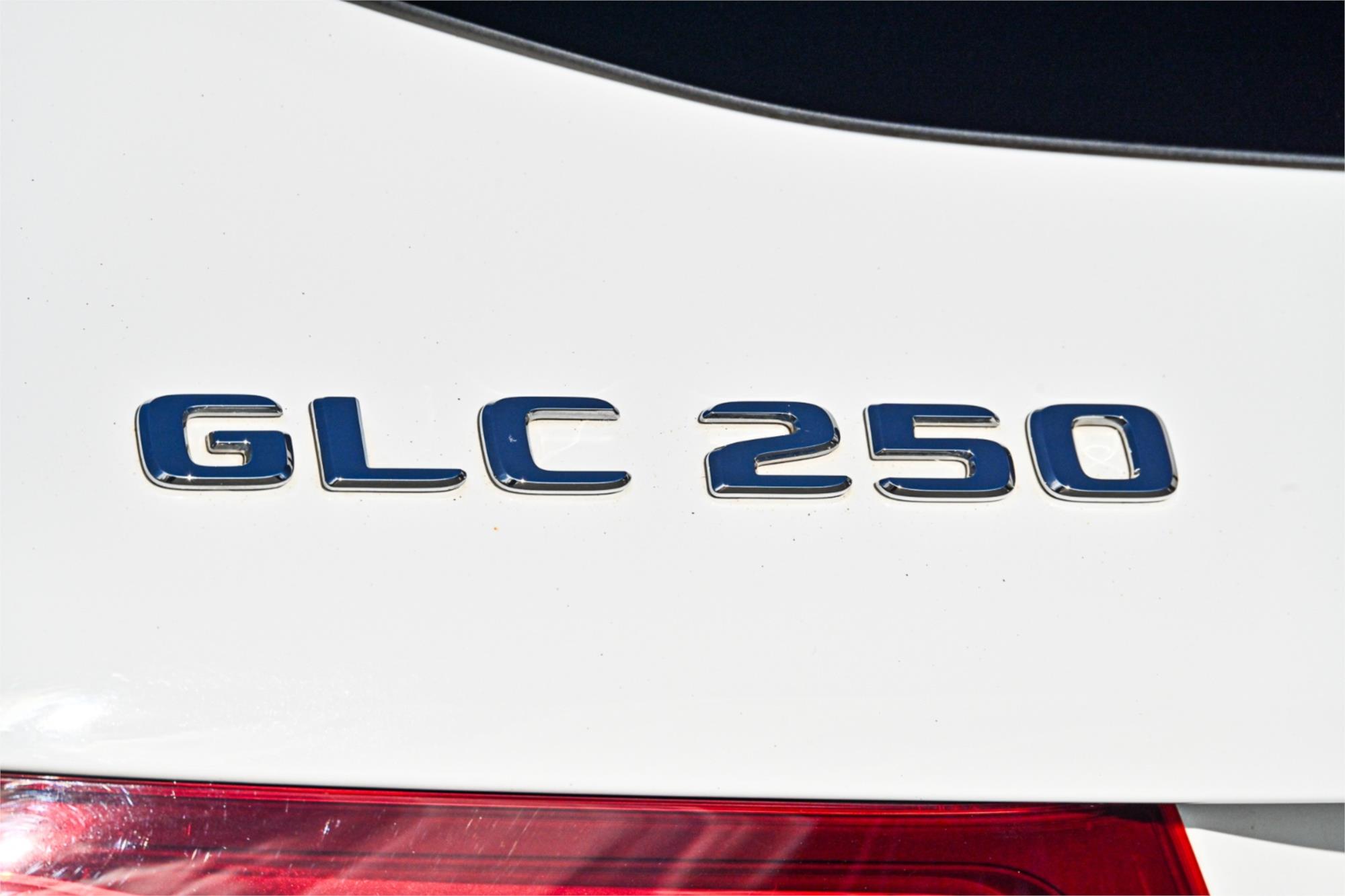 2017 MERCEDES-BENZ GLC 253 MY17 250 9 SP AUTOMATIC 4D WAGON