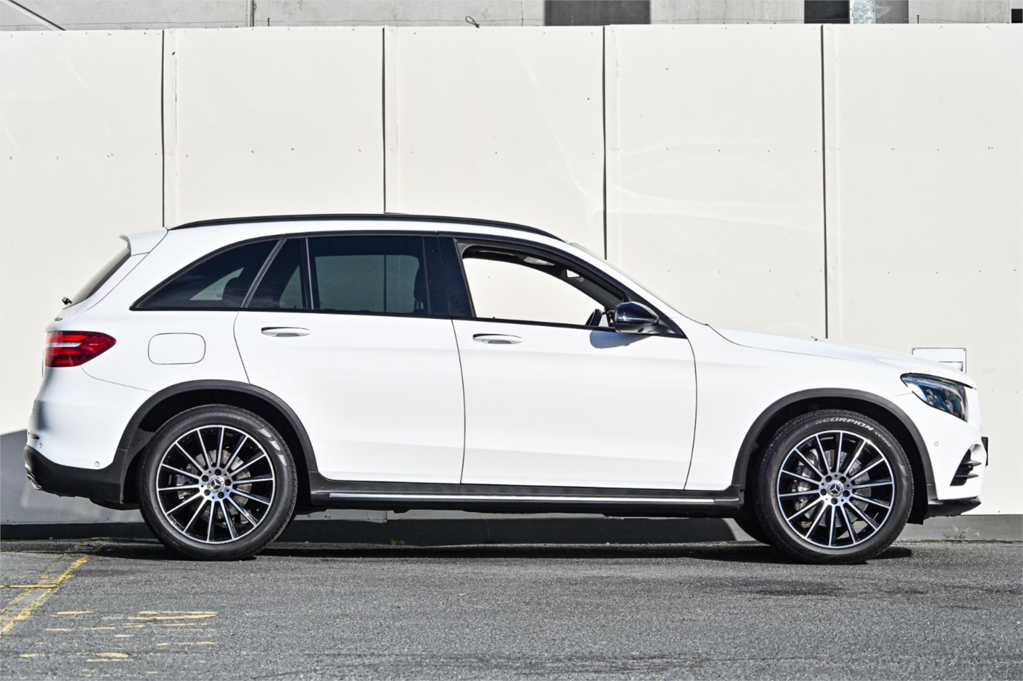 2017 MERCEDES-BENZ GLC 253 MY17 250 9 SP AUTOMATIC 4D WAGON