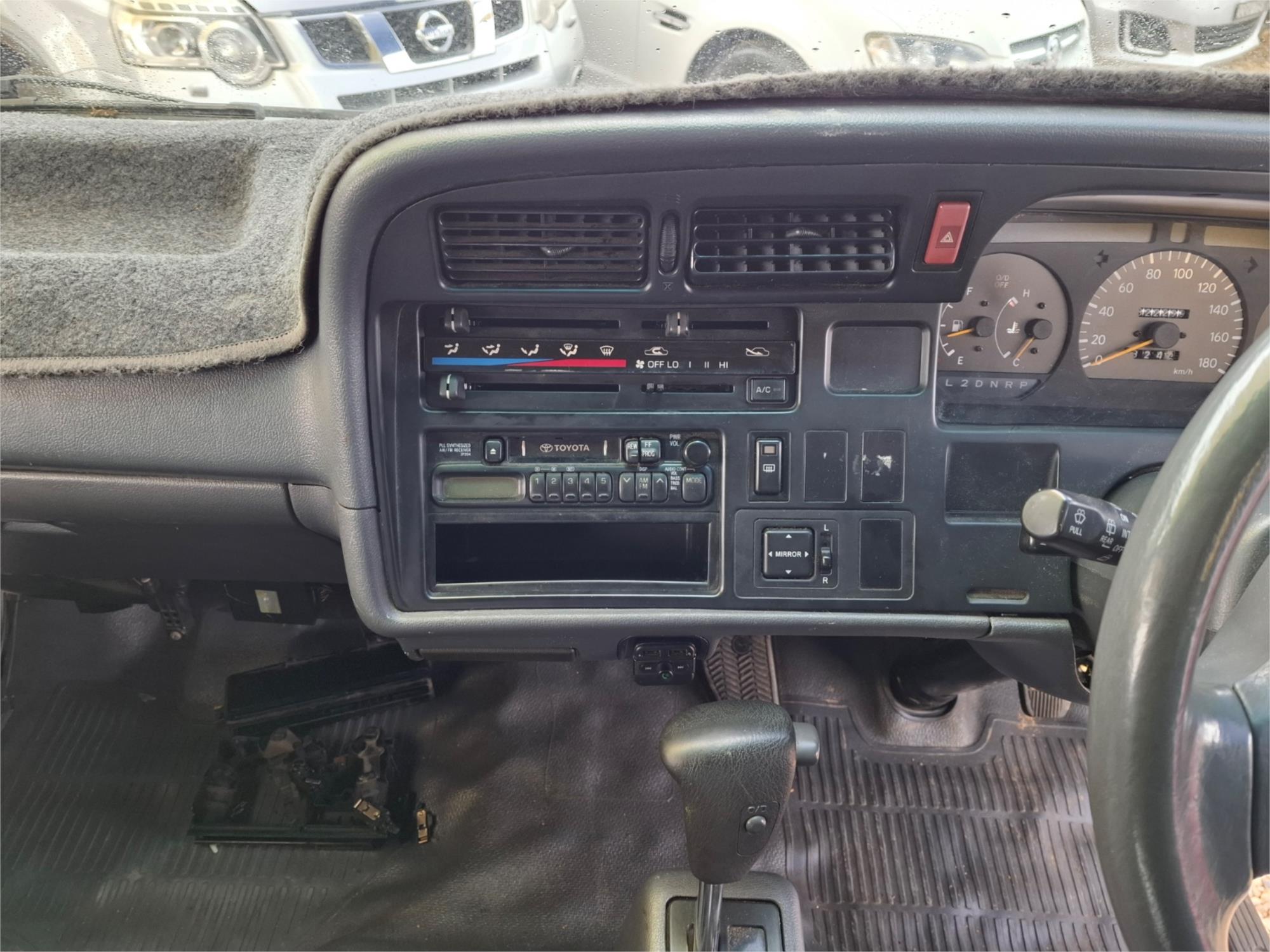 2002 TOYOTA HIACE RZH113R 4 SP AUTOMATIC 4D LONG VAN