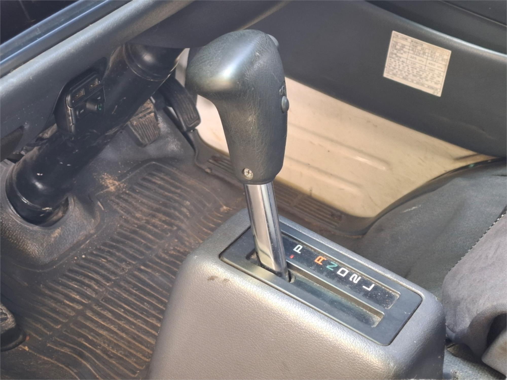 2002 TOYOTA HIACE RZH113R 4 SP AUTOMATIC 4D LONG VAN