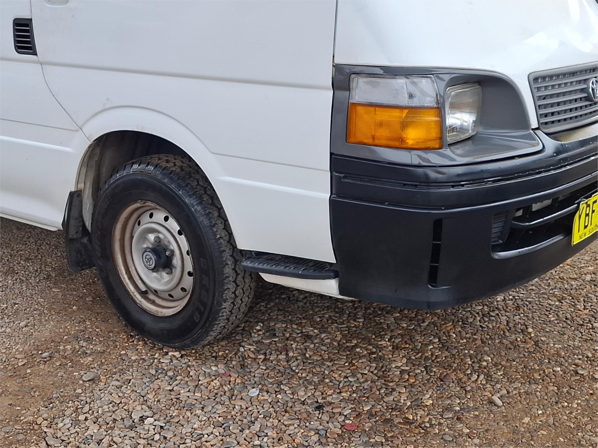 2002 TOYOTA HIACE RZH113R 4 SP AUTOMATIC 4D LONG VAN
