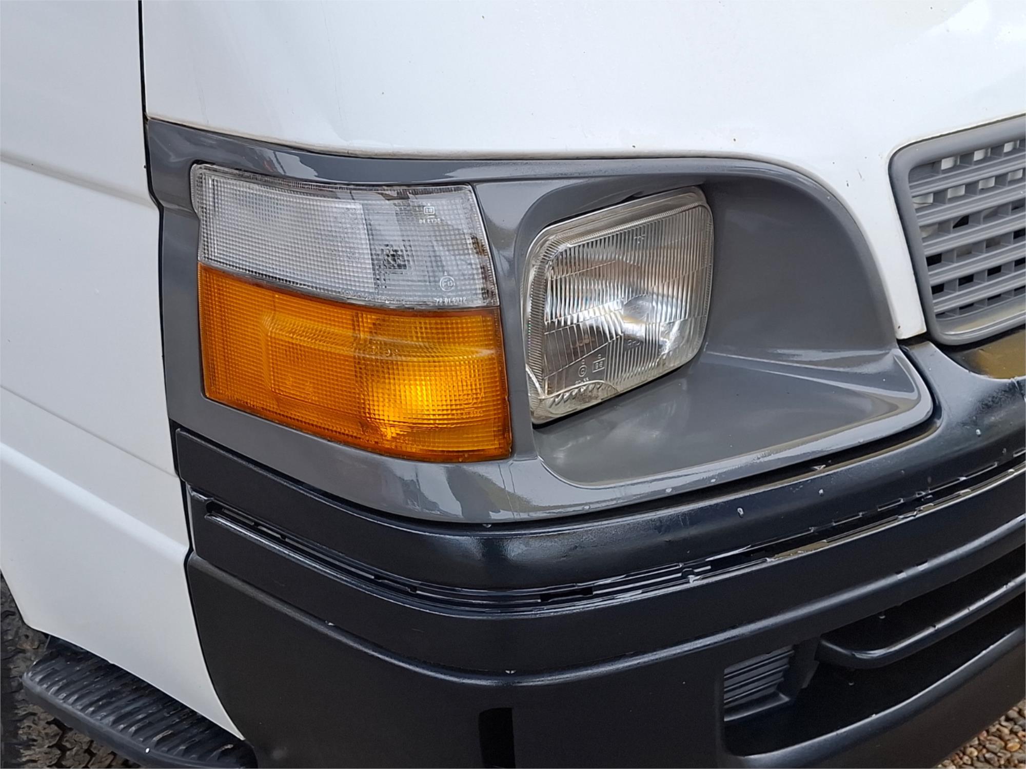 2002 TOYOTA HIACE RZH113R 4 SP AUTOMATIC 4D LONG VAN
