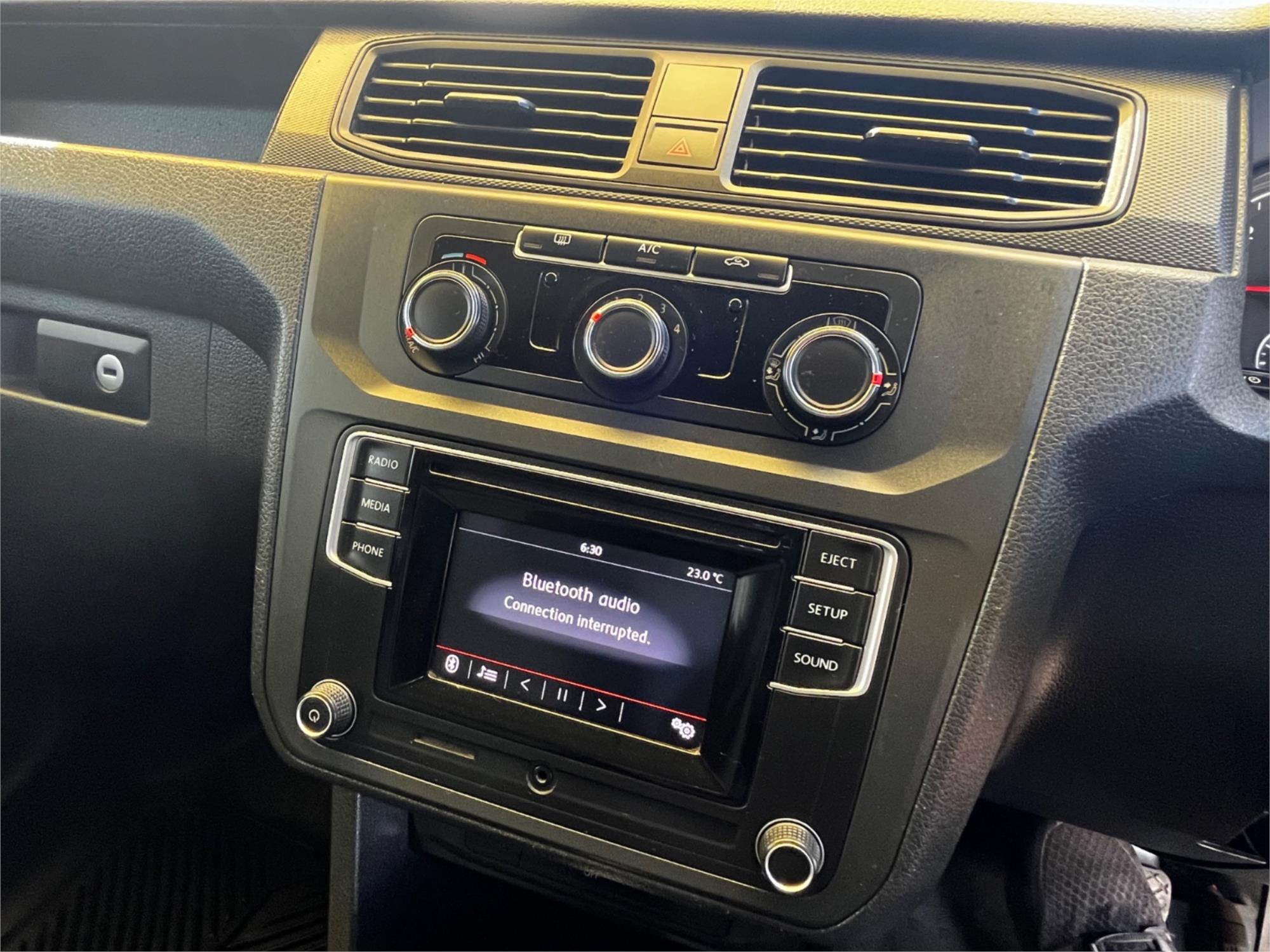 2018 VOLKSWAGEN CADDY 2K MY18 SWB TDI250 6 SP AUTO DIRECT SHIFT 3D VAN