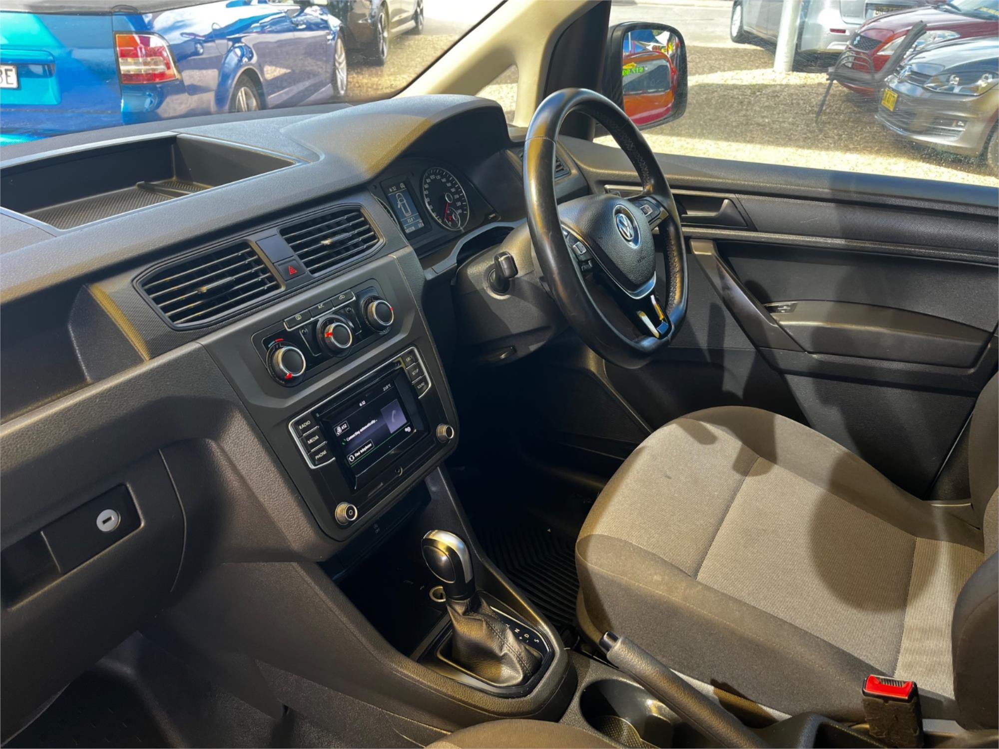 2018 VOLKSWAGEN CADDY 2K MY18 SWB TDI250 6 SP AUTO DIRECT SHIFT 3D VAN