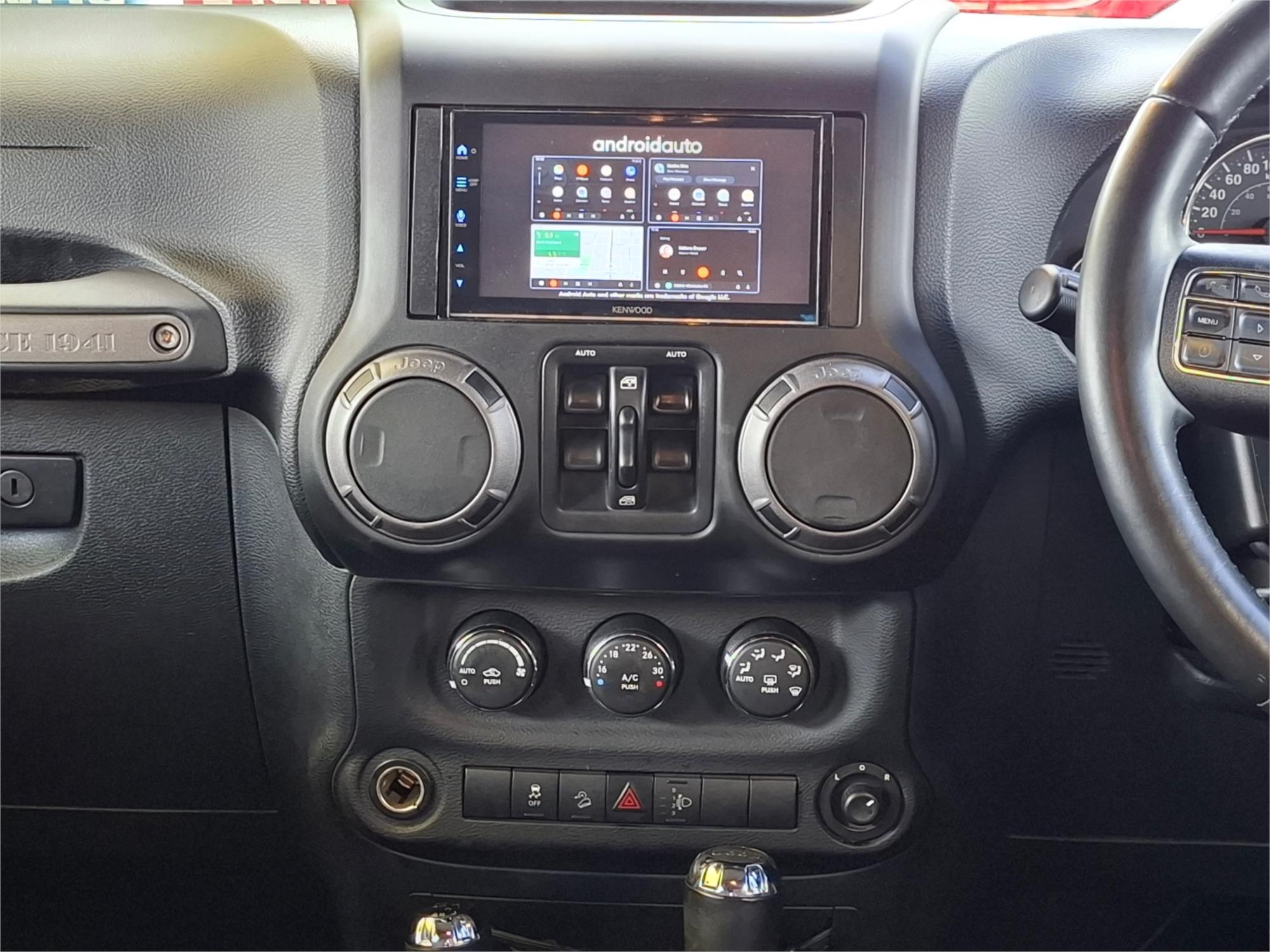 2013 JEEP WRANGLER JK UNLIMITED AUTOMATIC SOFT TOP