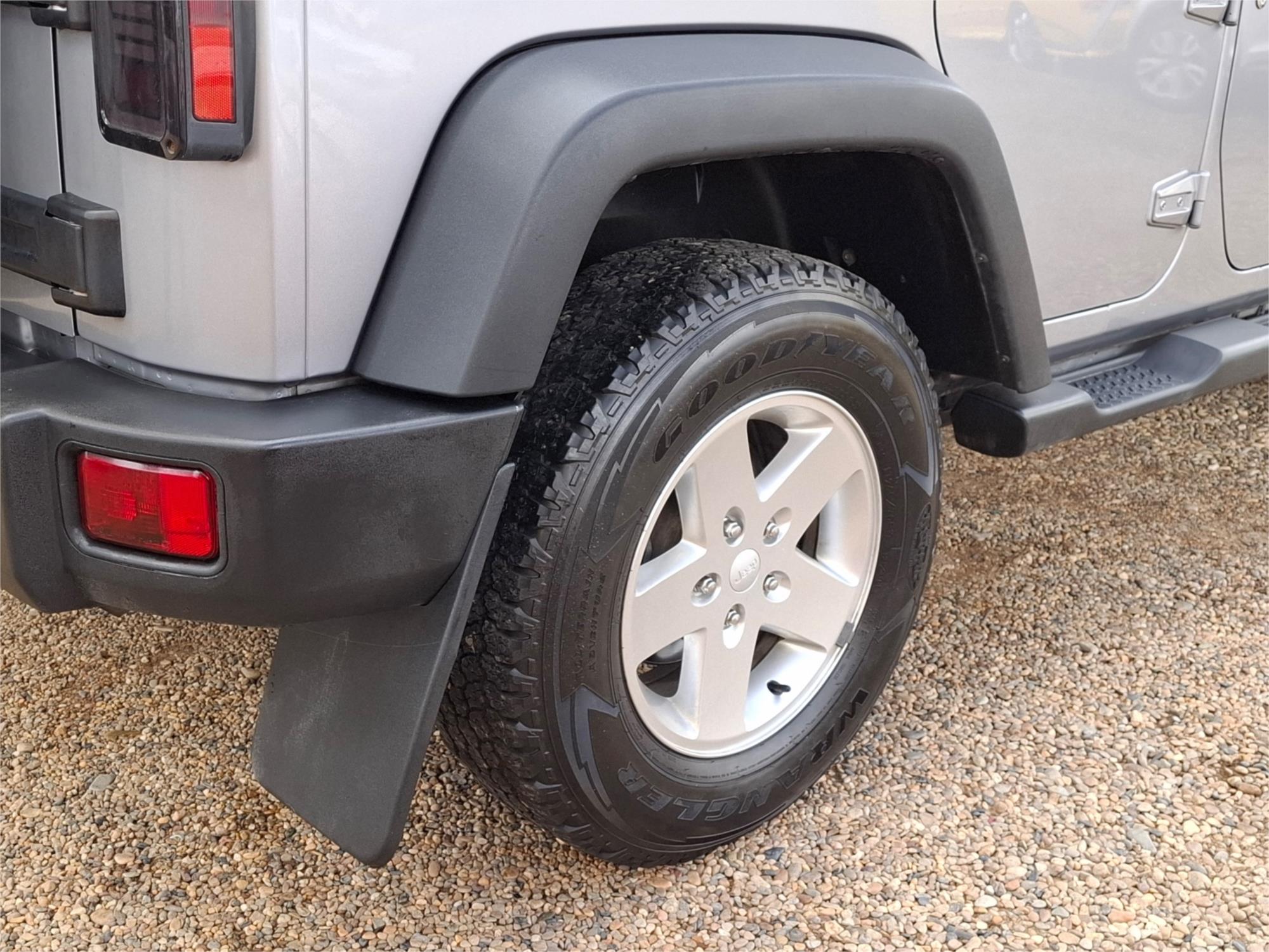 2013 JEEP WRANGLER JK UNLIMITED AUTOMATIC SOFT TOP