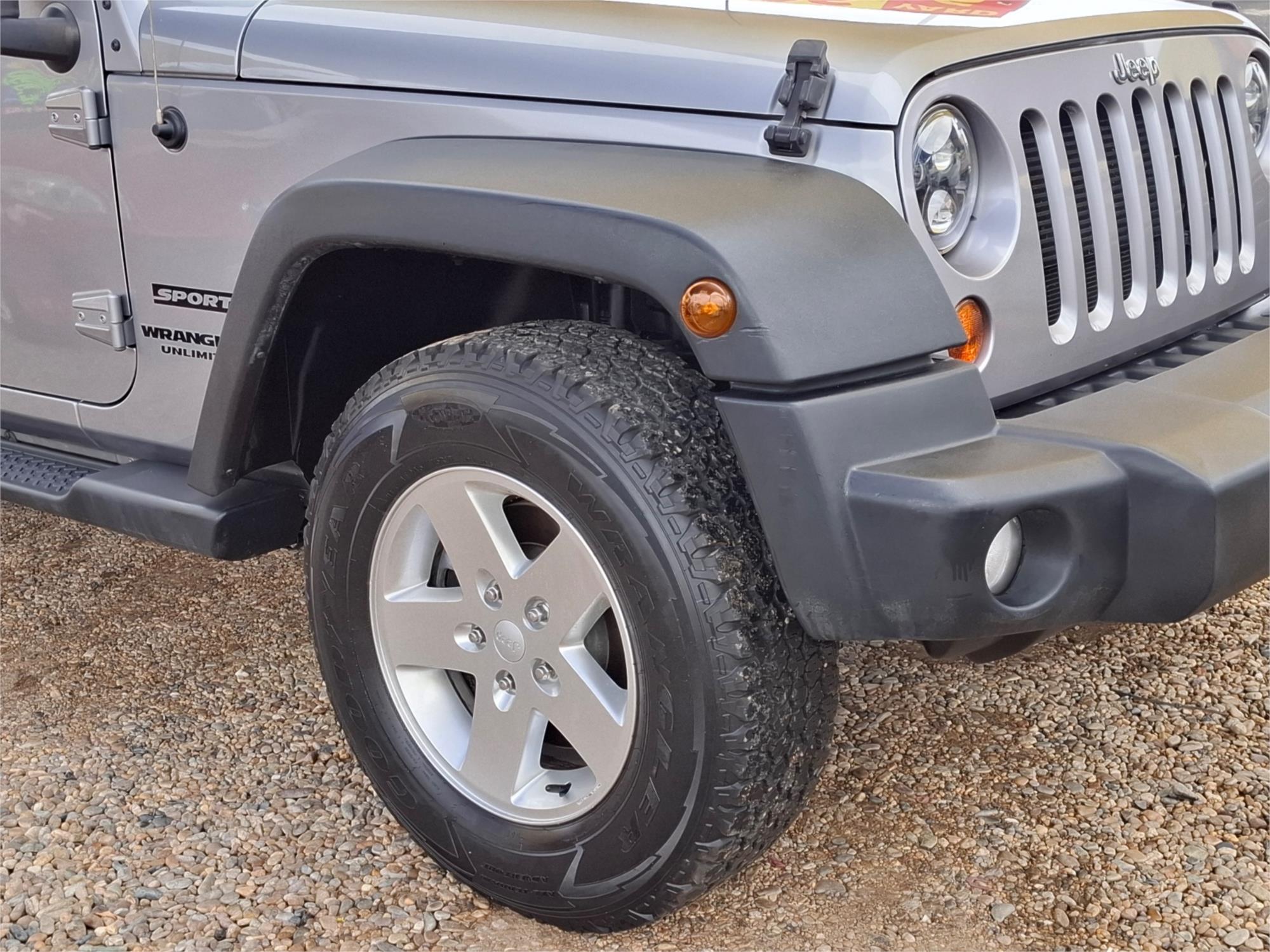 2013 JEEP WRANGLER JK UNLIMITED AUTOMATIC SOFT TOP