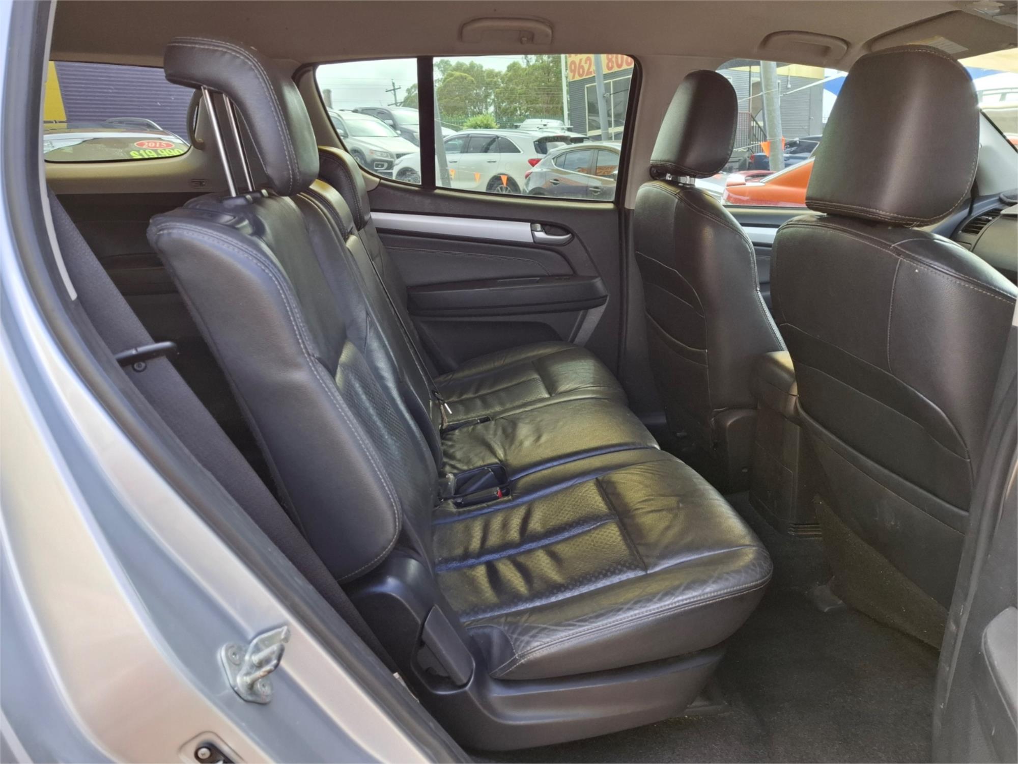 2016 ISUZU MU-X UC MY15 LS-T (4x2) 5 SP AUTOMATIC 4D WAGON