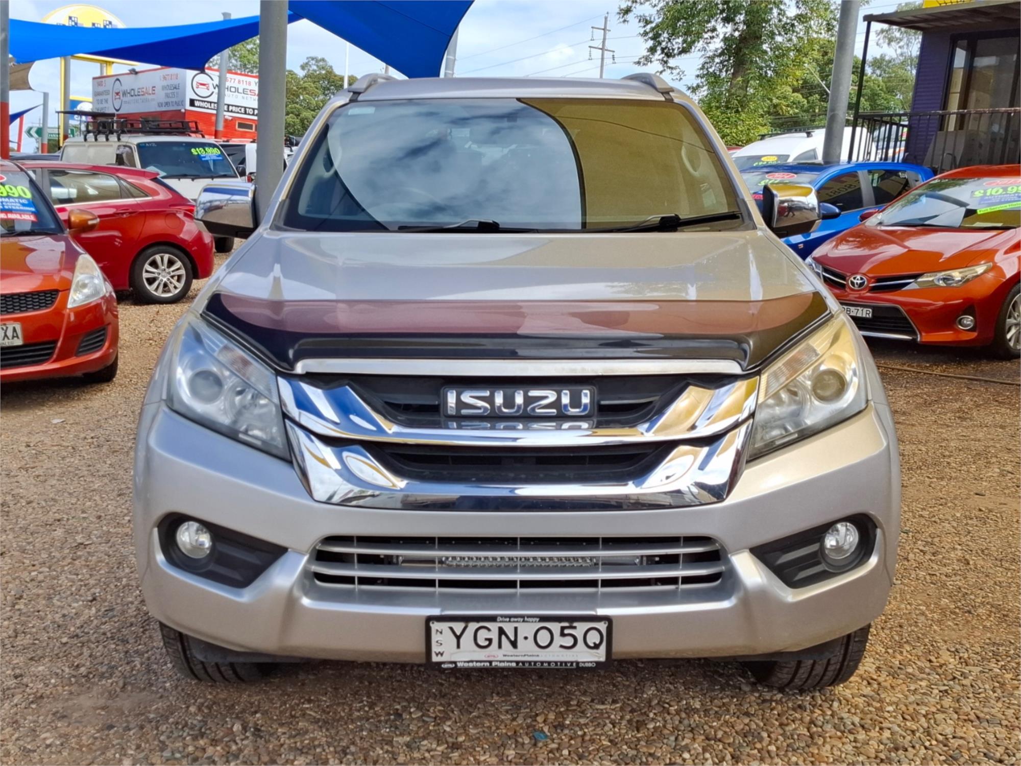 2016 ISUZU MU-X UC MY15 LS-T (4x2) 5 SP AUTOMATIC 4D WAGON