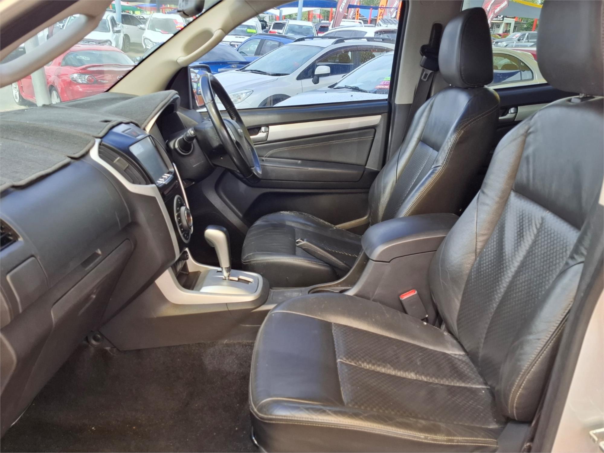 2016 ISUZU MU-X UC MY15 LS-T (4x2) 5 SP AUTOMATIC 4D WAGON