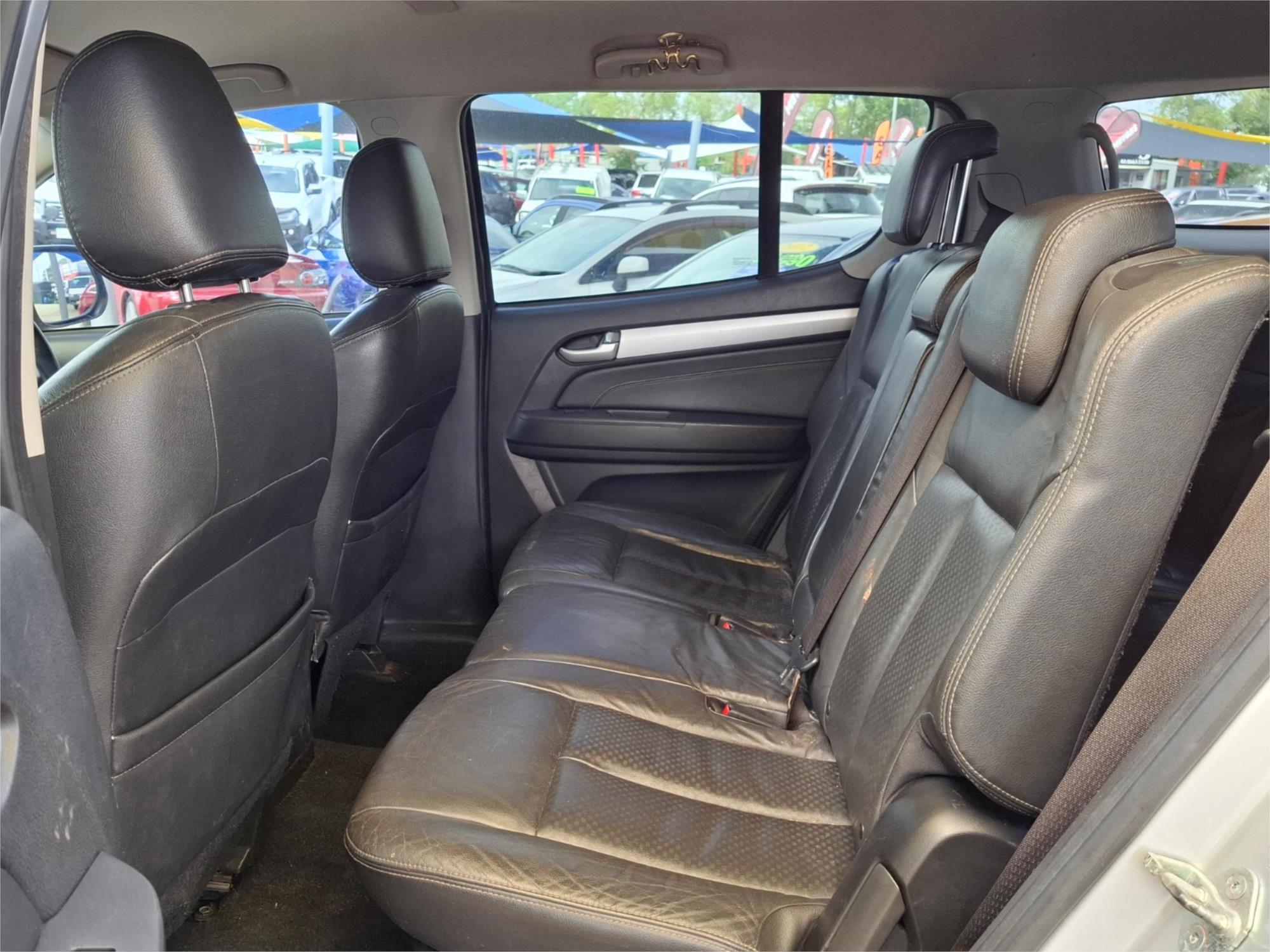 2016 ISUZU MU-X UC MY15 LS-T (4x2) 5 SP AUTOMATIC 4D WAGON