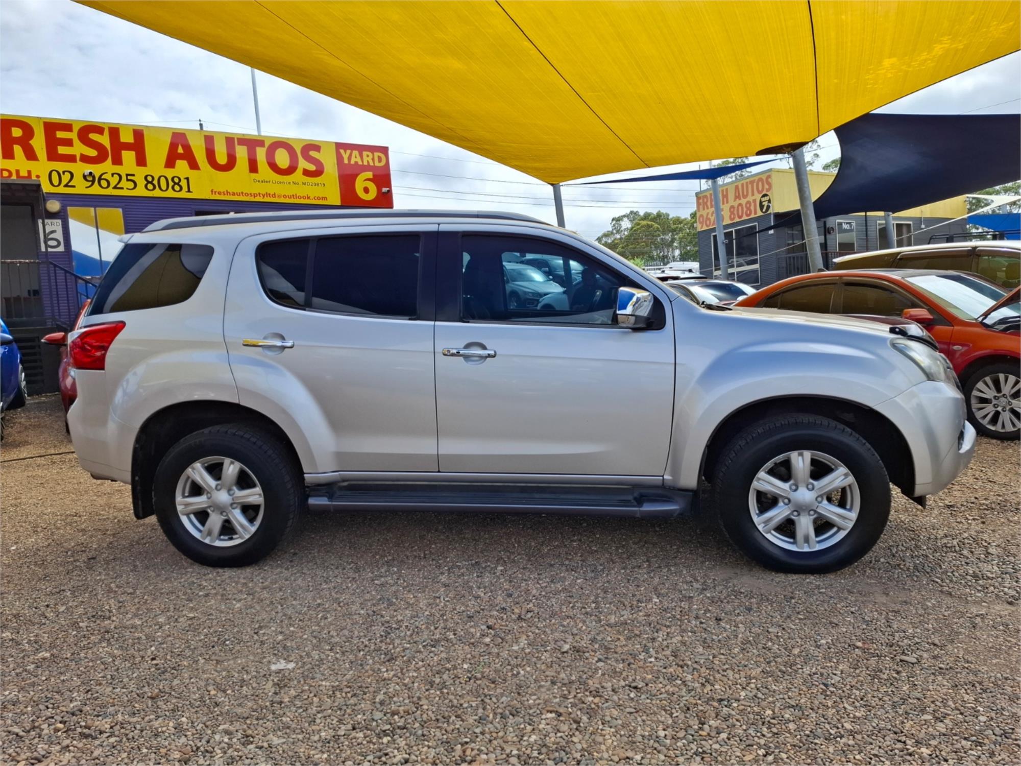 2016 ISUZU MU-X UC MY15 LS-T (4x2) 5 SP AUTOMATIC 4D WAGON
