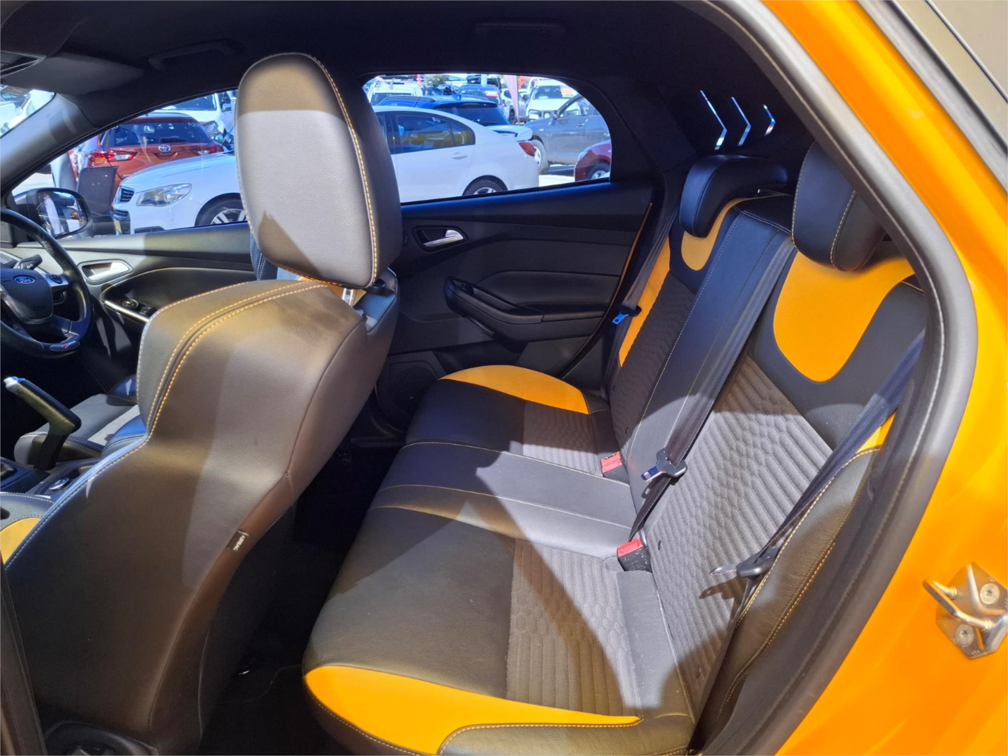2014 FORD FOCUS LW MK2 ST 6 SP MANUAL 5D HATCHBACK