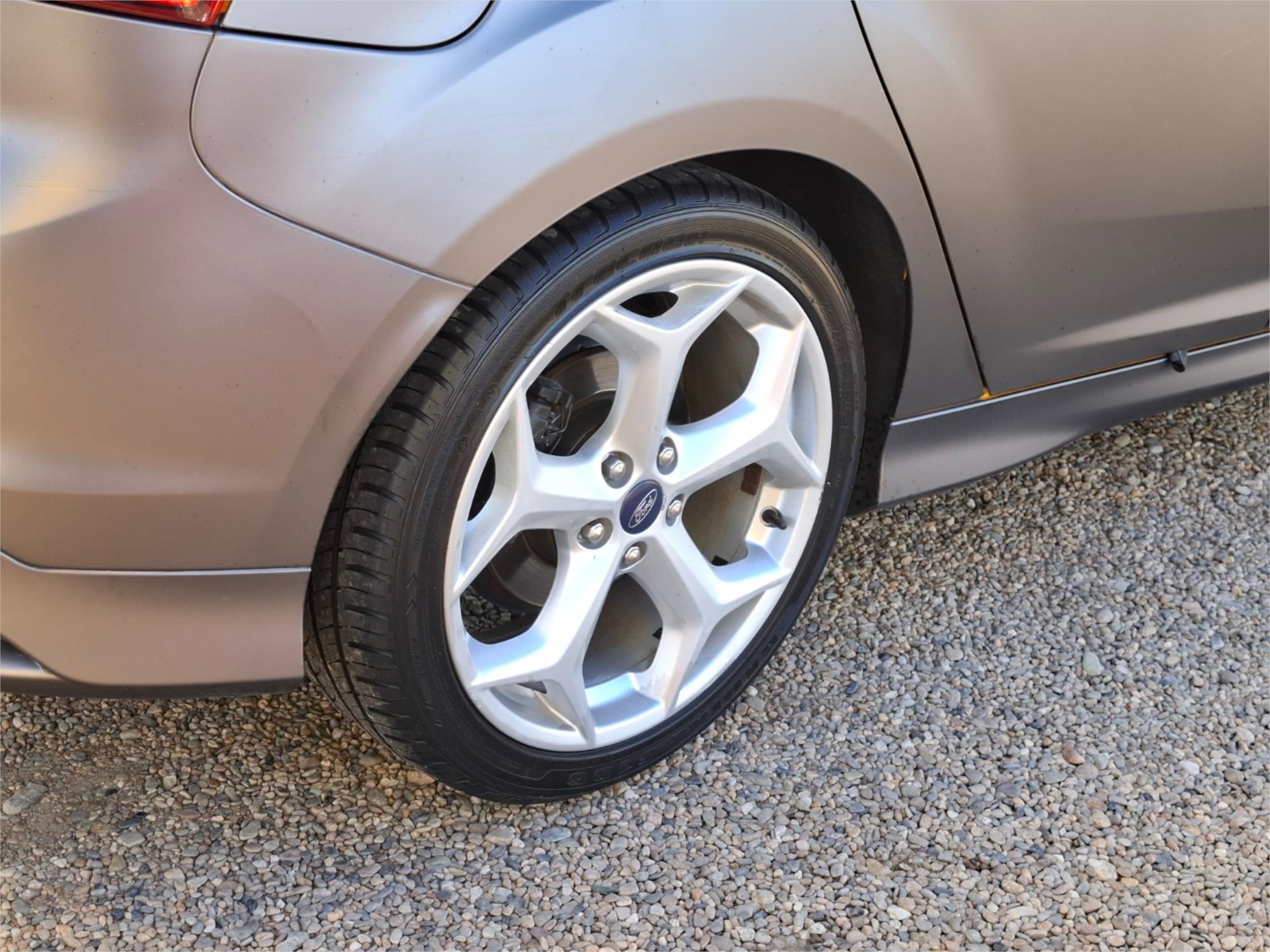 2014 FORD FOCUS LW MK2 ST 6 SP MANUAL 5D HATCHBACK