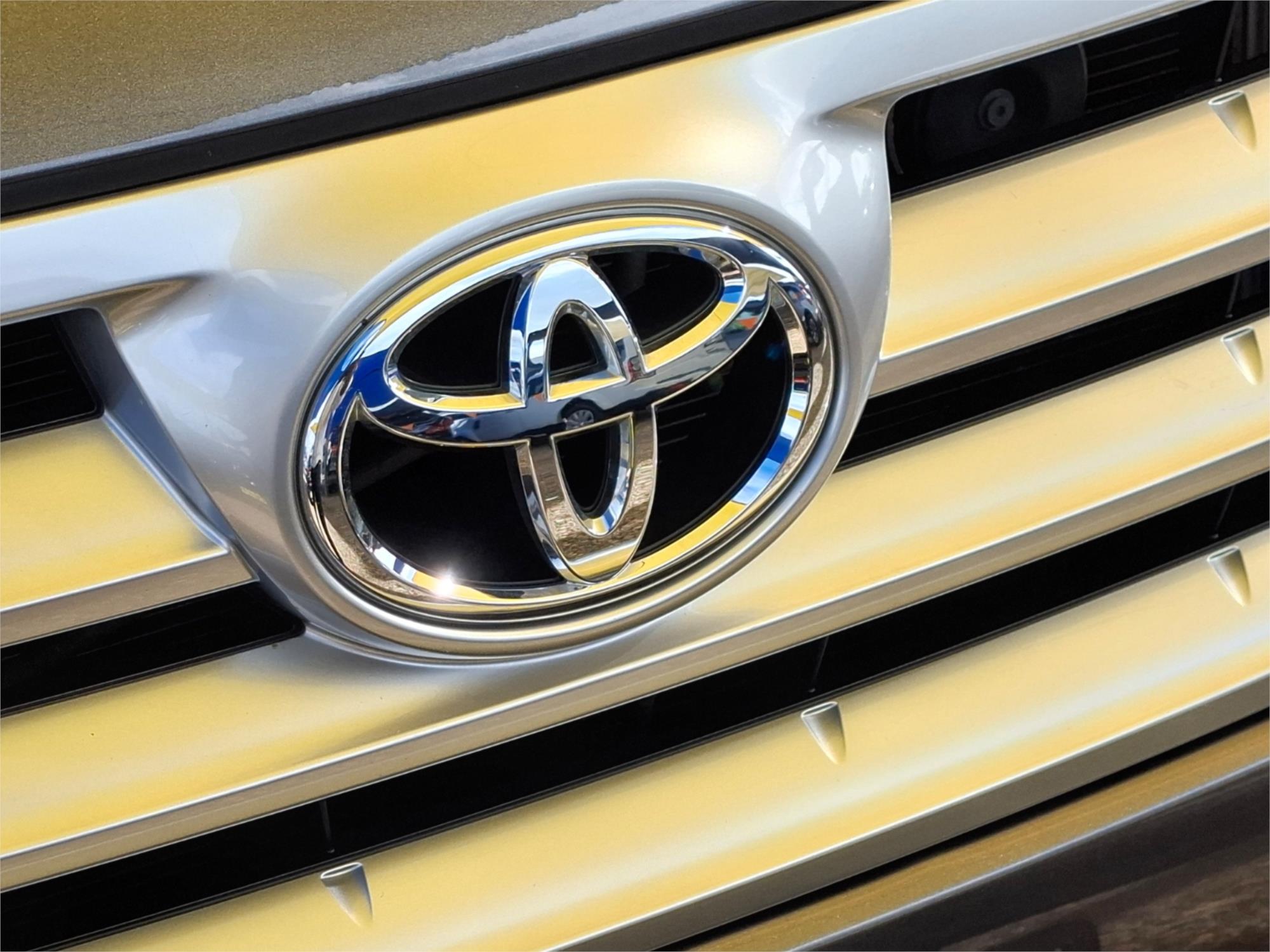 2011 TOYOTA KLUGER GSU45R MY11 UPGRADE KX-R (4x4) 5 SEAT 5 SP AUTOMATIC 4D WAGON