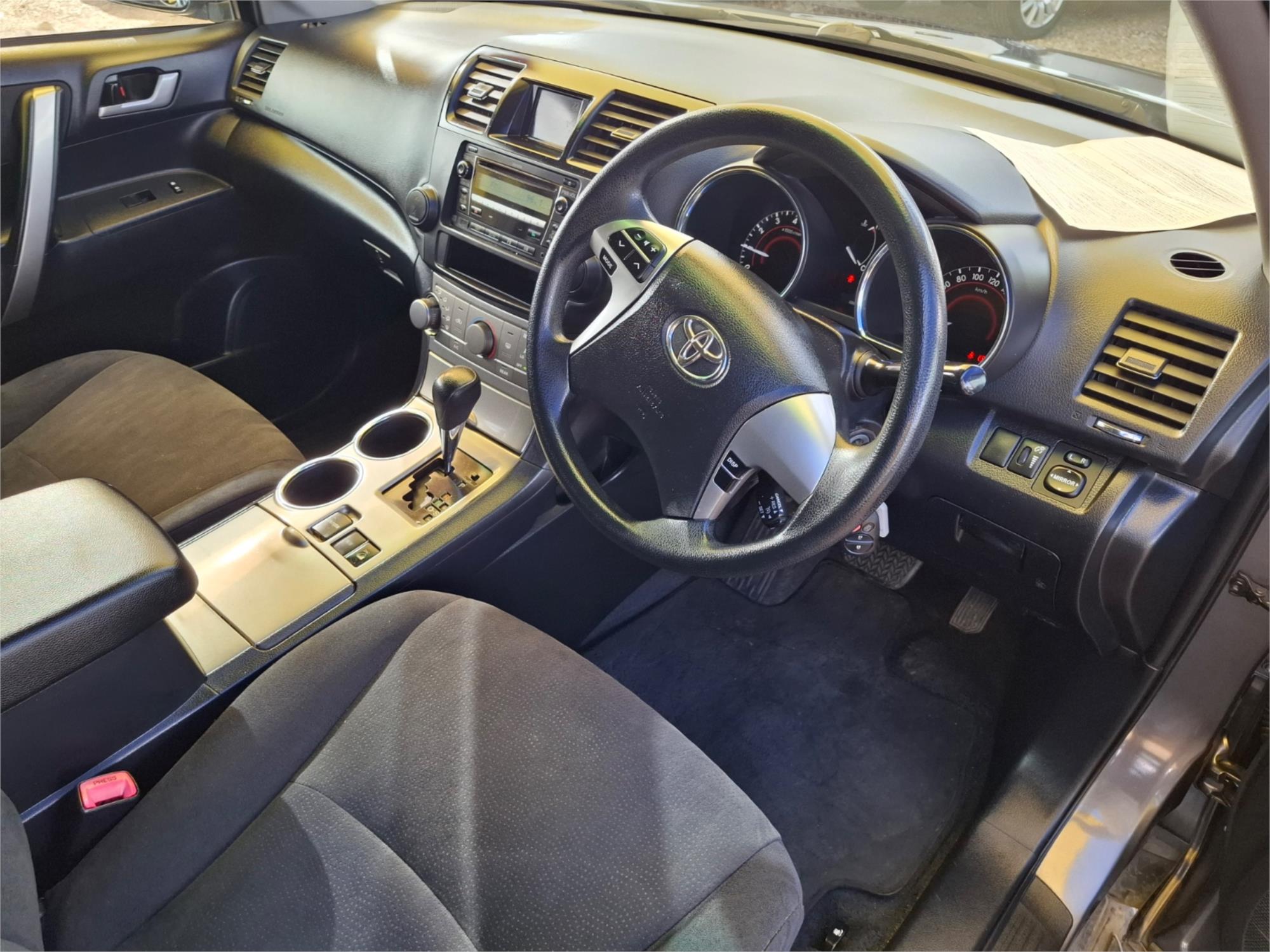 2011 TOYOTA KLUGER GSU45R MY11 UPGRADE KX-R (4x4) 5 SEAT 5 SP AUTOMATIC 4D WAGON